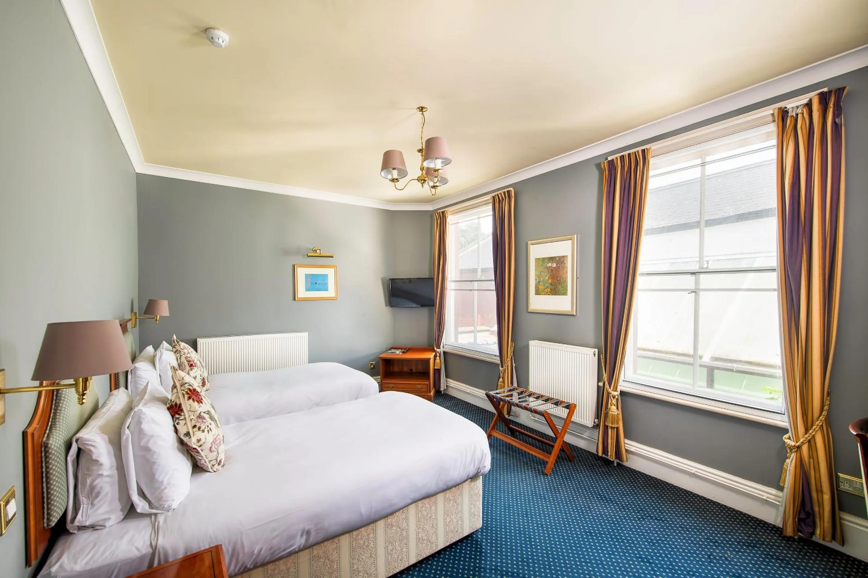 Bedroom, Bed in The Central Hotel