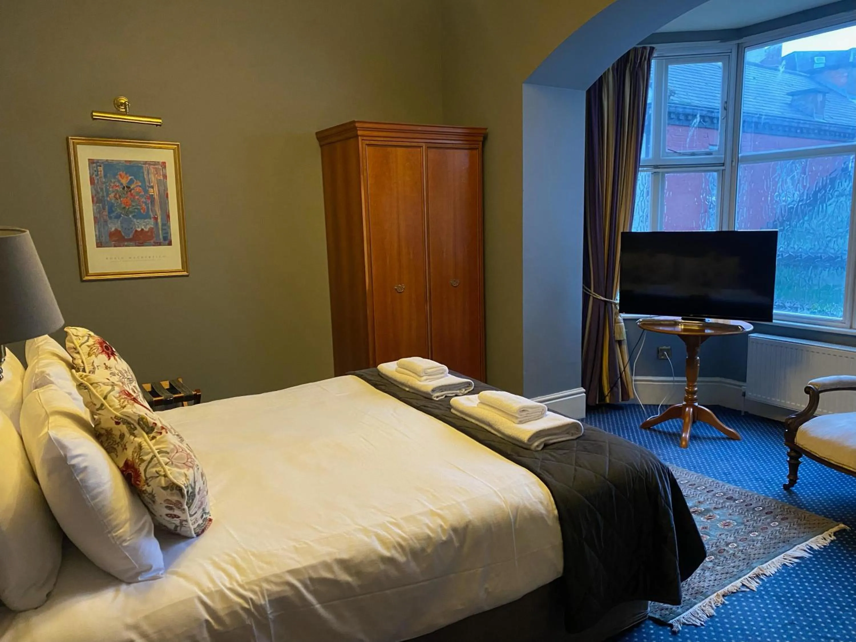 Bedroom, Bed in The Central Hotel