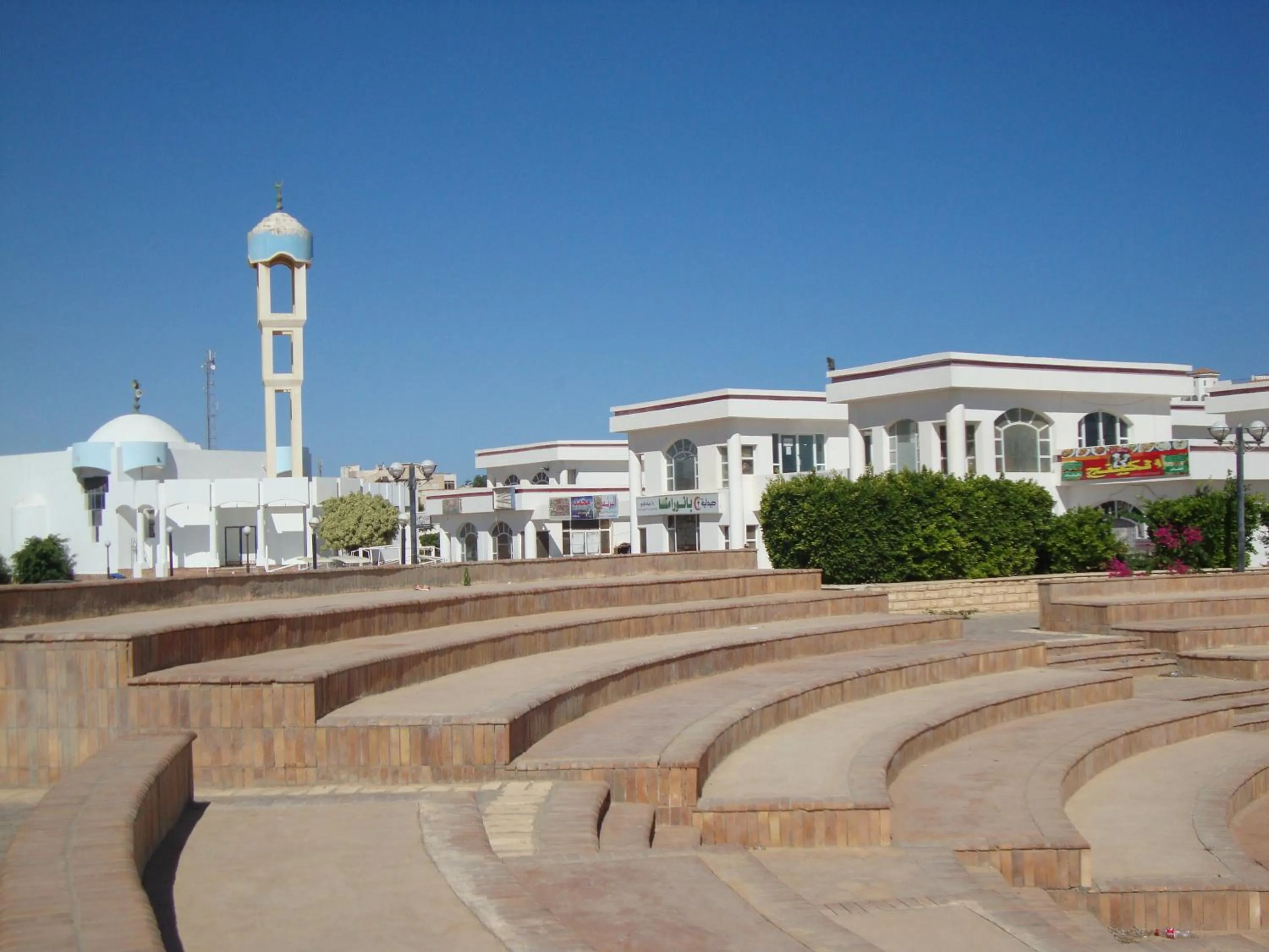 Restaurant/places to eat in Luxury Villa Panorama Beach