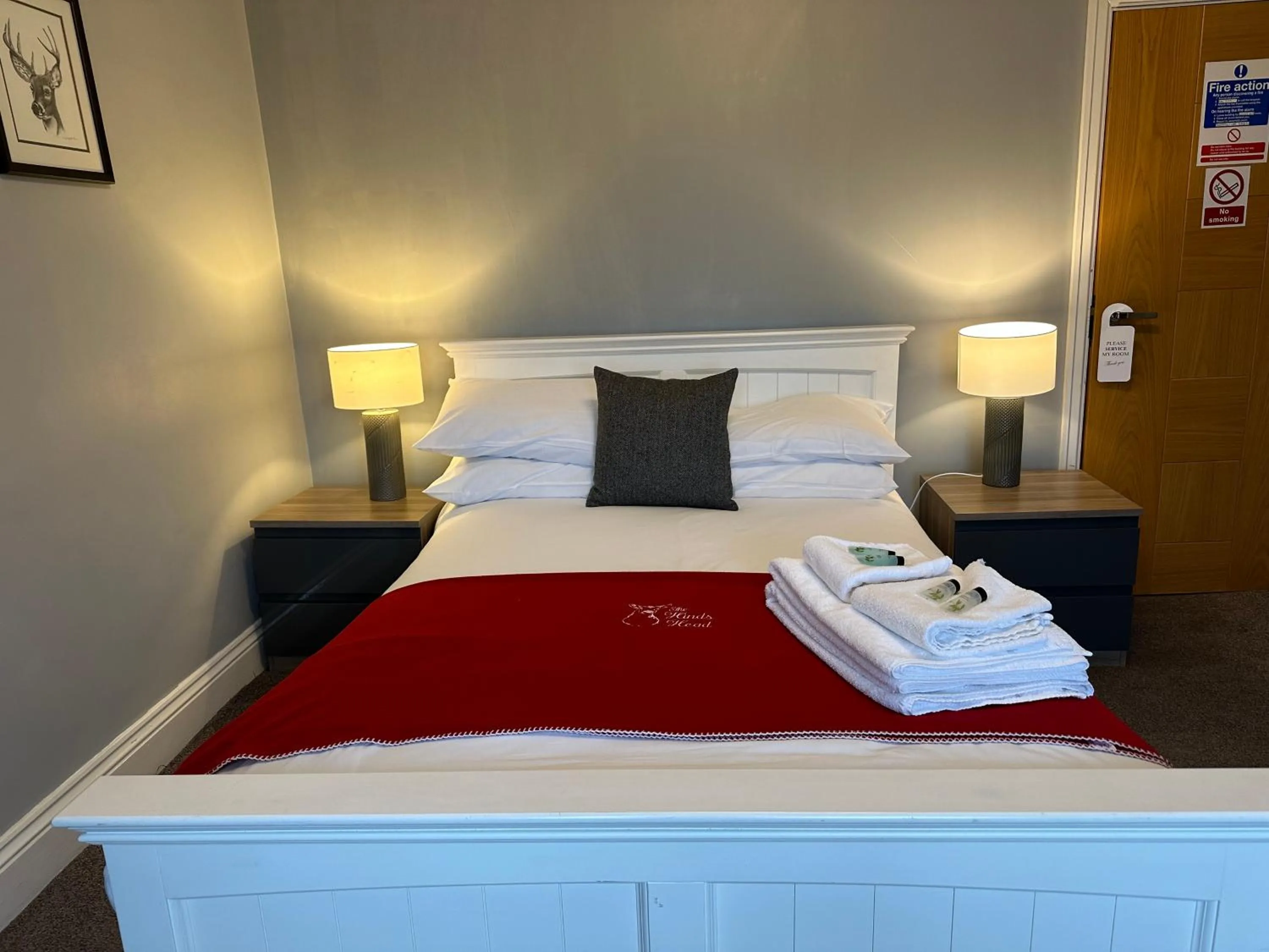 Bed in The Hinds Head Hotel