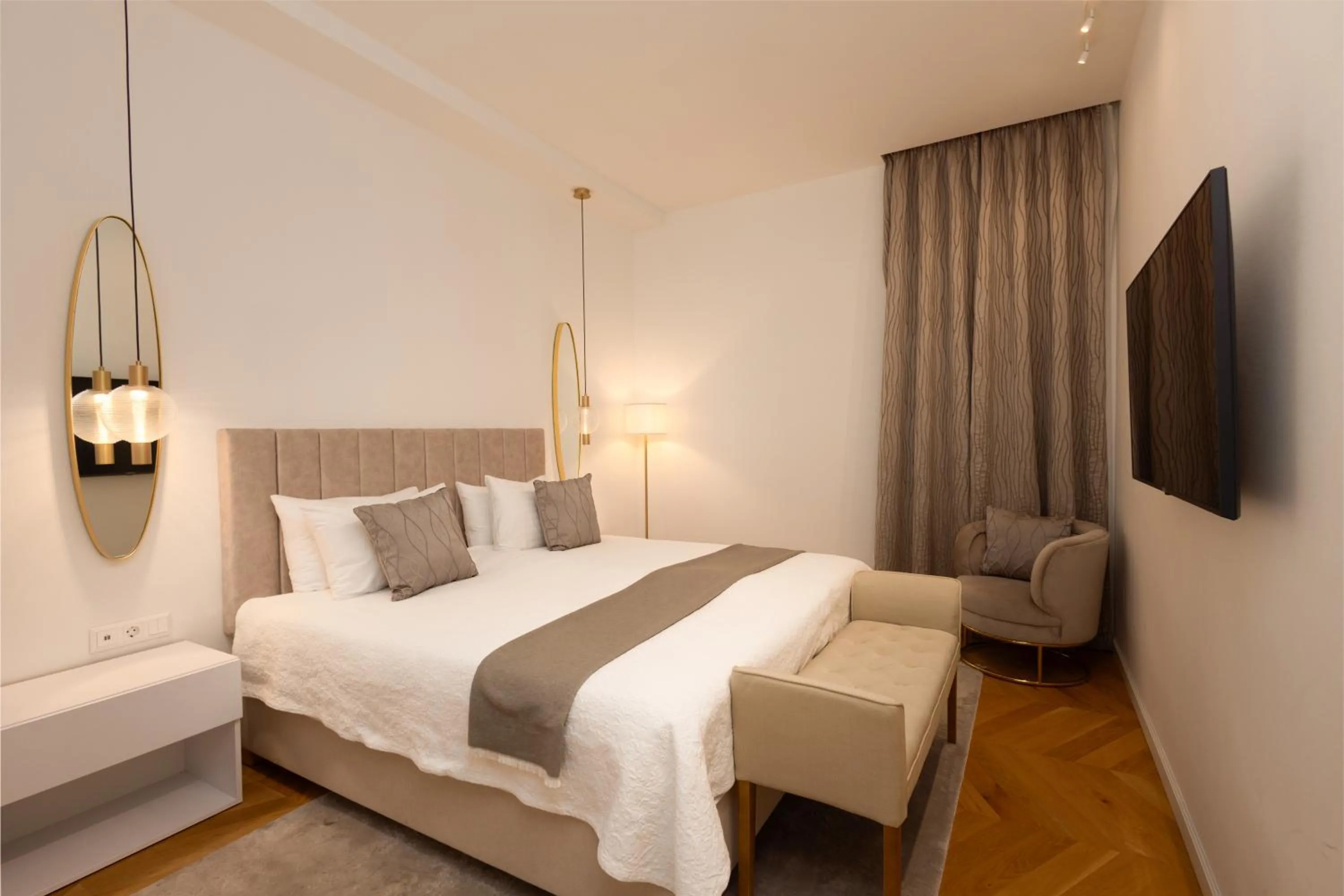 Bedroom, Bed in Vadkert Major