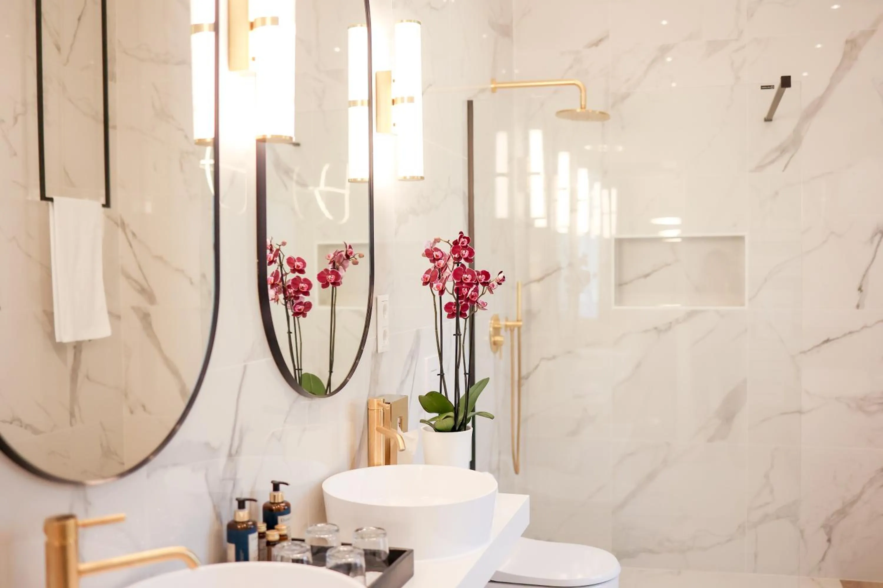 Shower in Vadkert Major