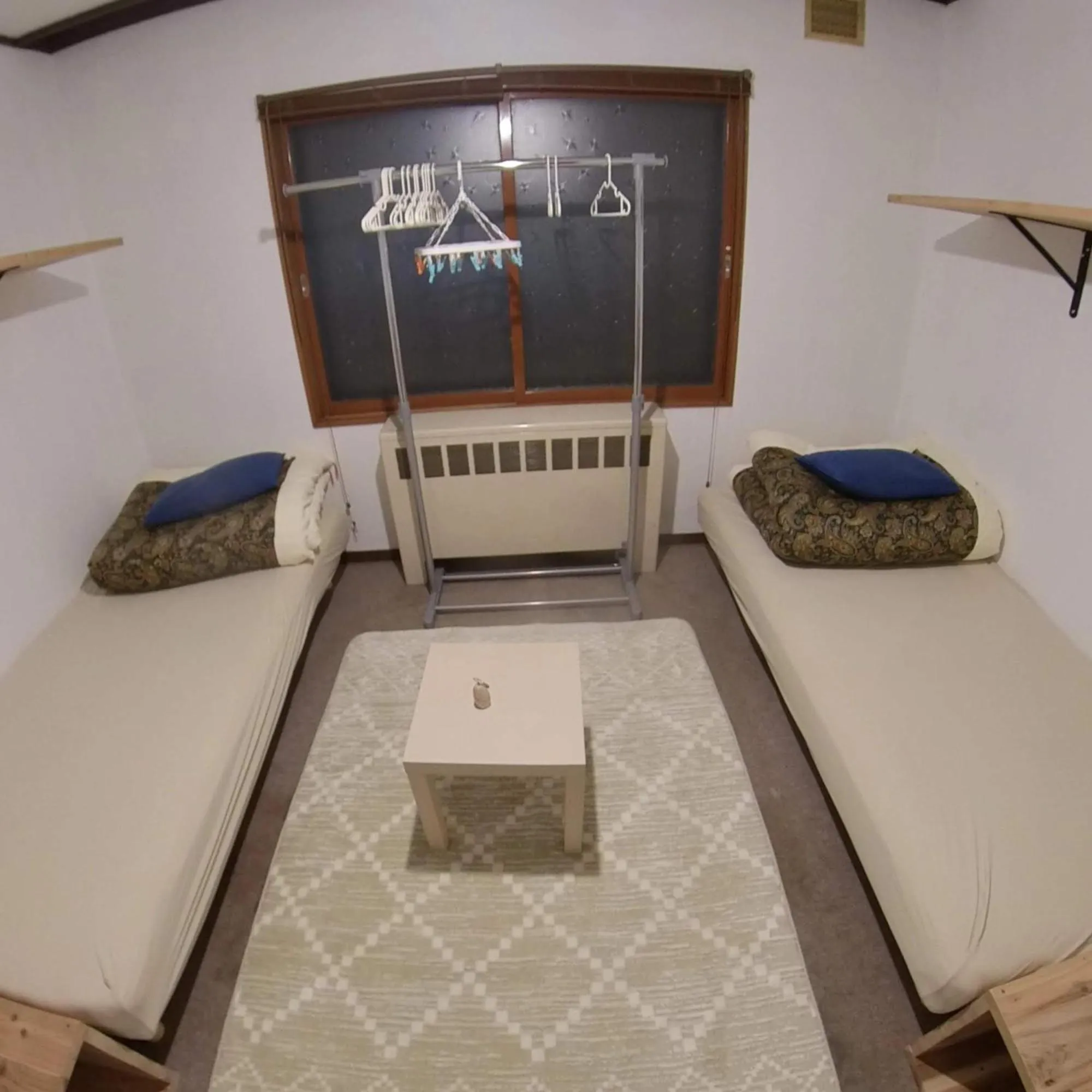 Bed in Niseko Side 6