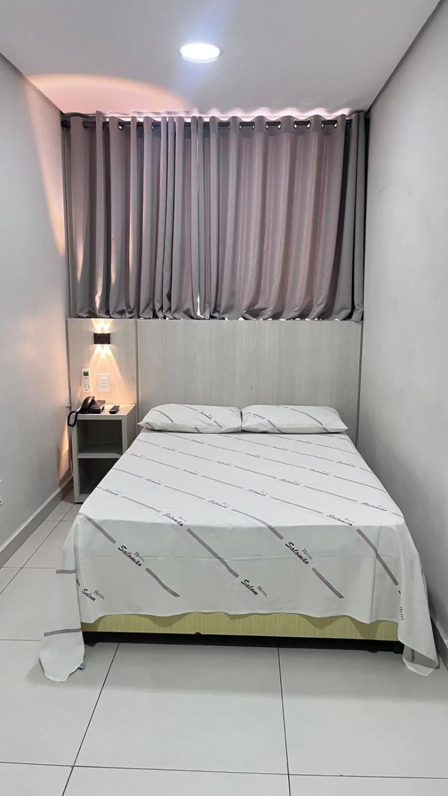 Bed in Hotel Salomão - Próximo a 25 de Março, Bom Retiro, Brás e Rua Santa Efigênia, a 2 minutos do Mirante Sampa Sky e pista de Skate Anhangabaú