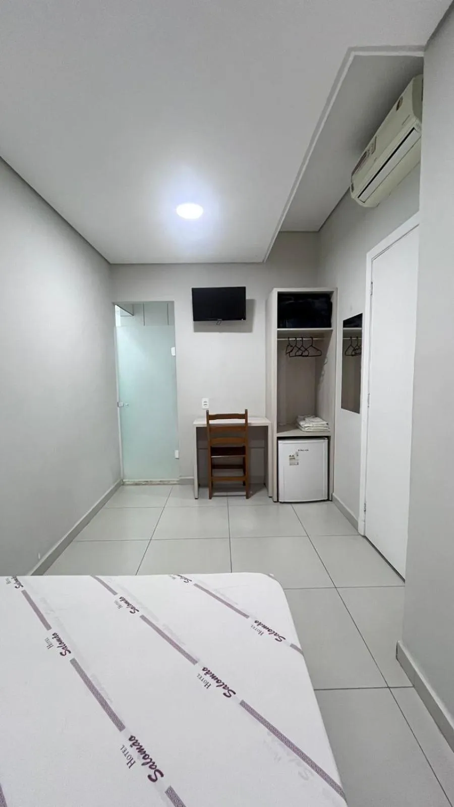 Hotel Salomão - Próximo a 25 de Março, Bom Retiro, Brás e Rua Santa Efigênia, a 2 minutos do Mirante Sampa Sky e pista de Skate Anhangabaú