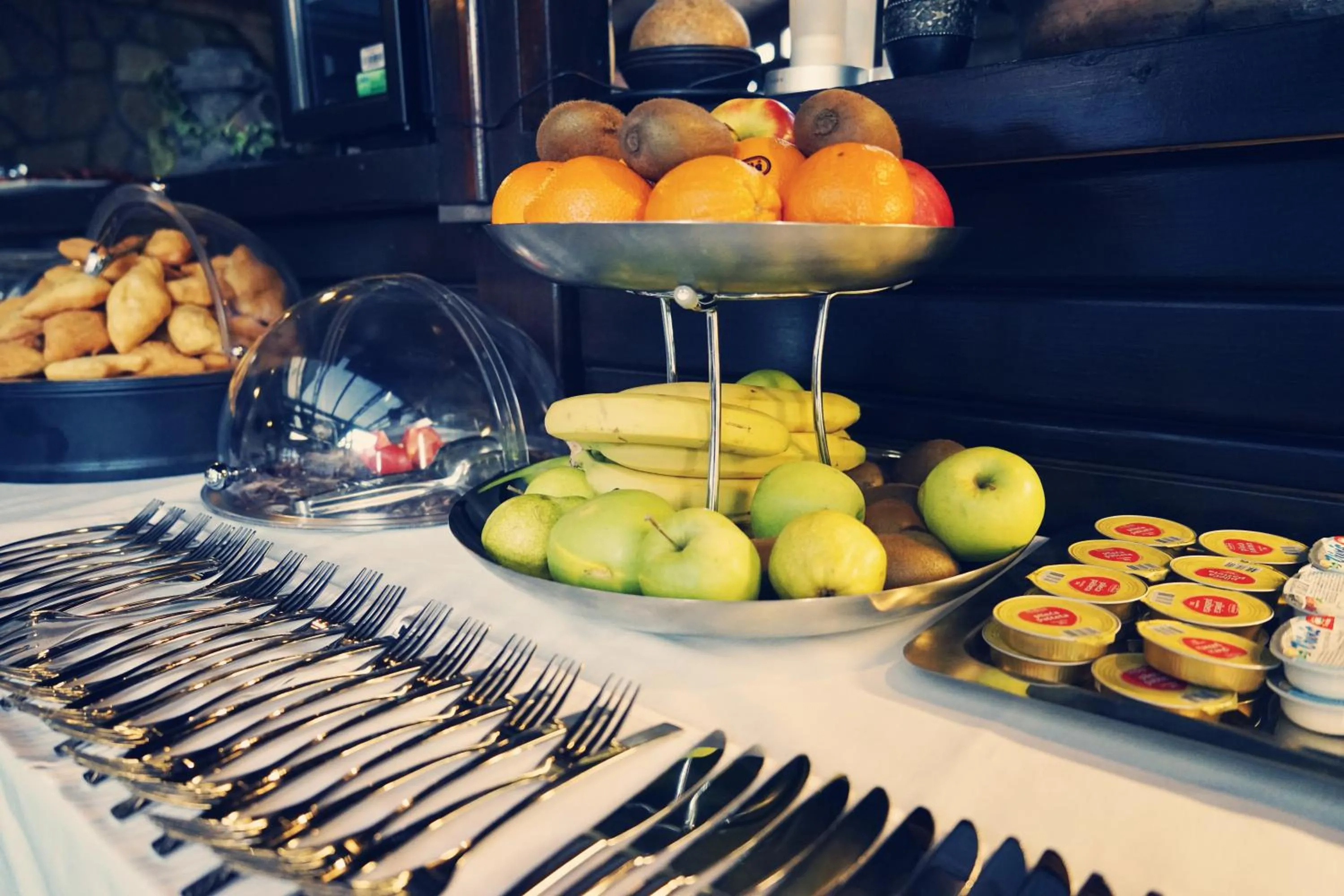 Restaurant/places to eat in Hotel Hercegovina