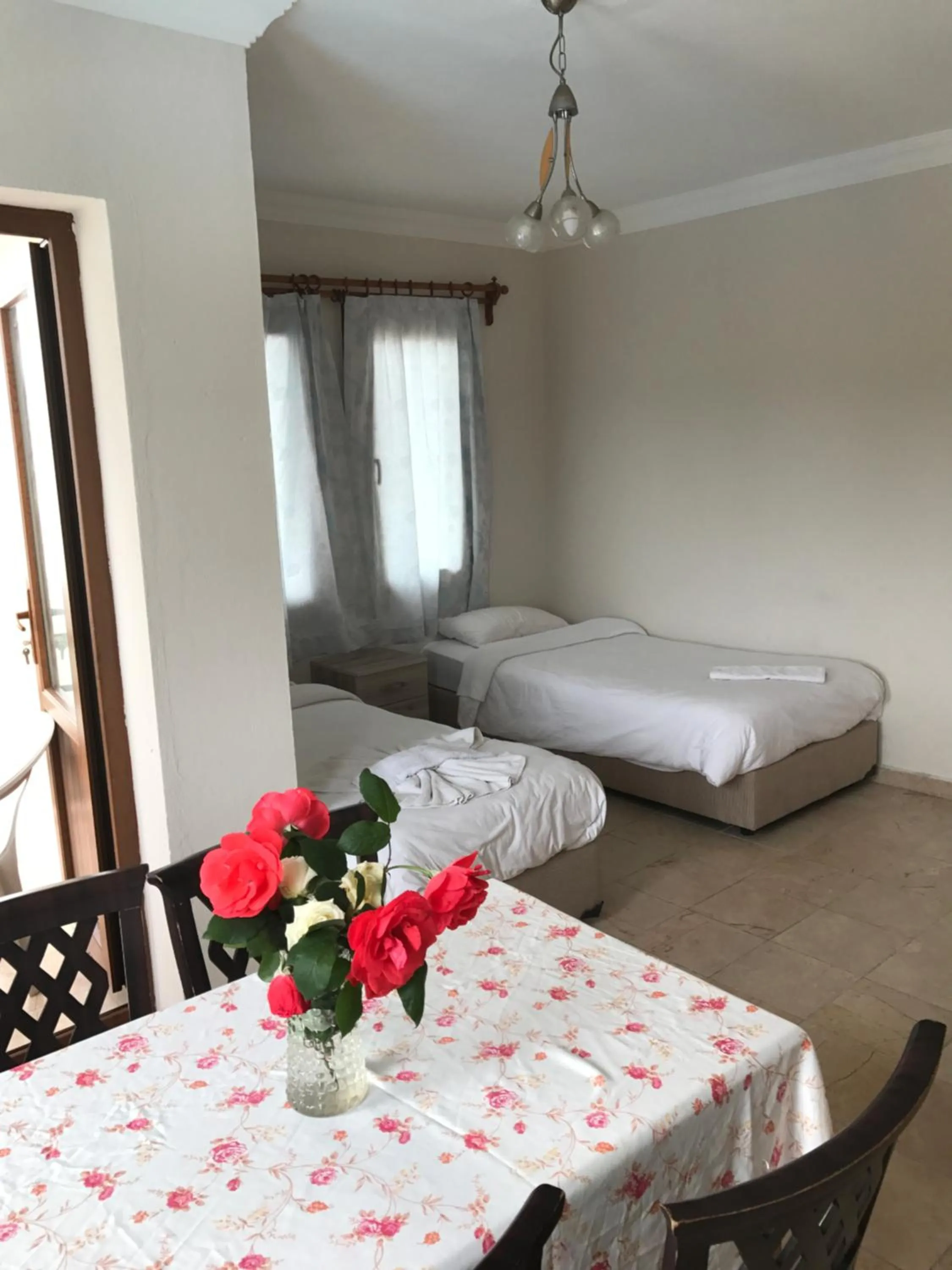 Property building, Bed in Kilim Hotel & Apart