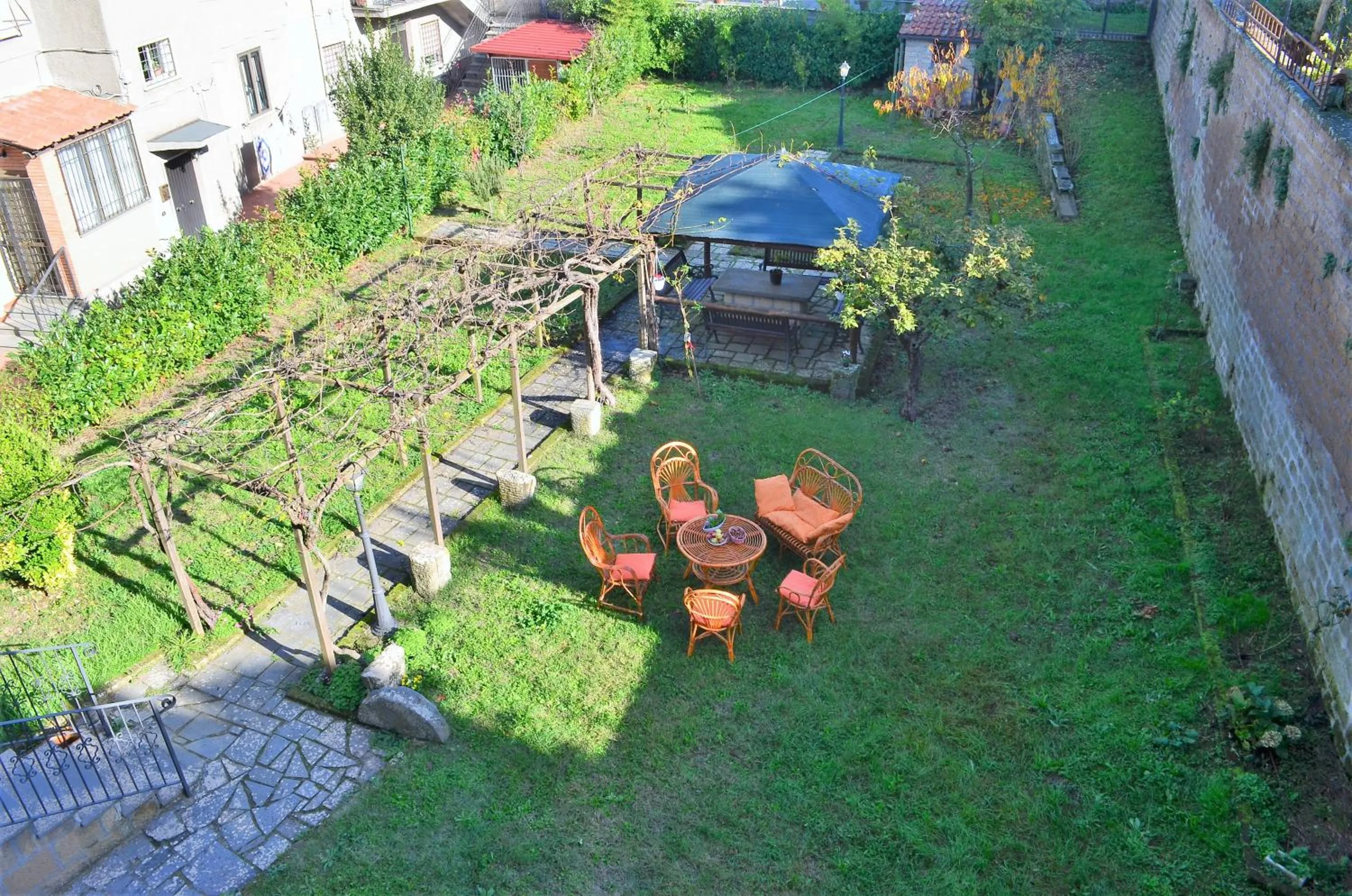 Garden in Il giardino di Elena