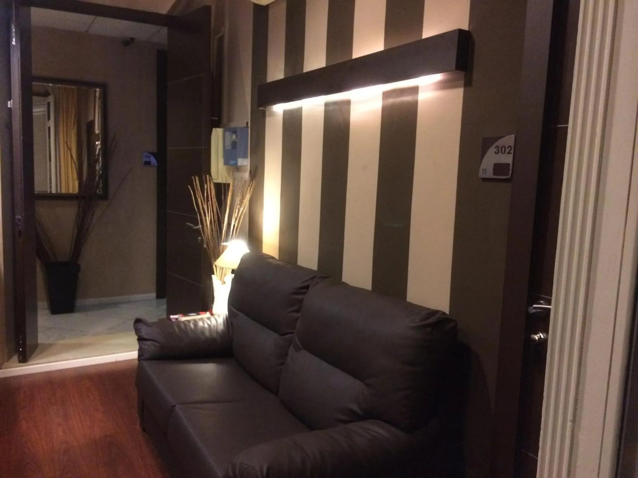 Seating area in Hostal Larios