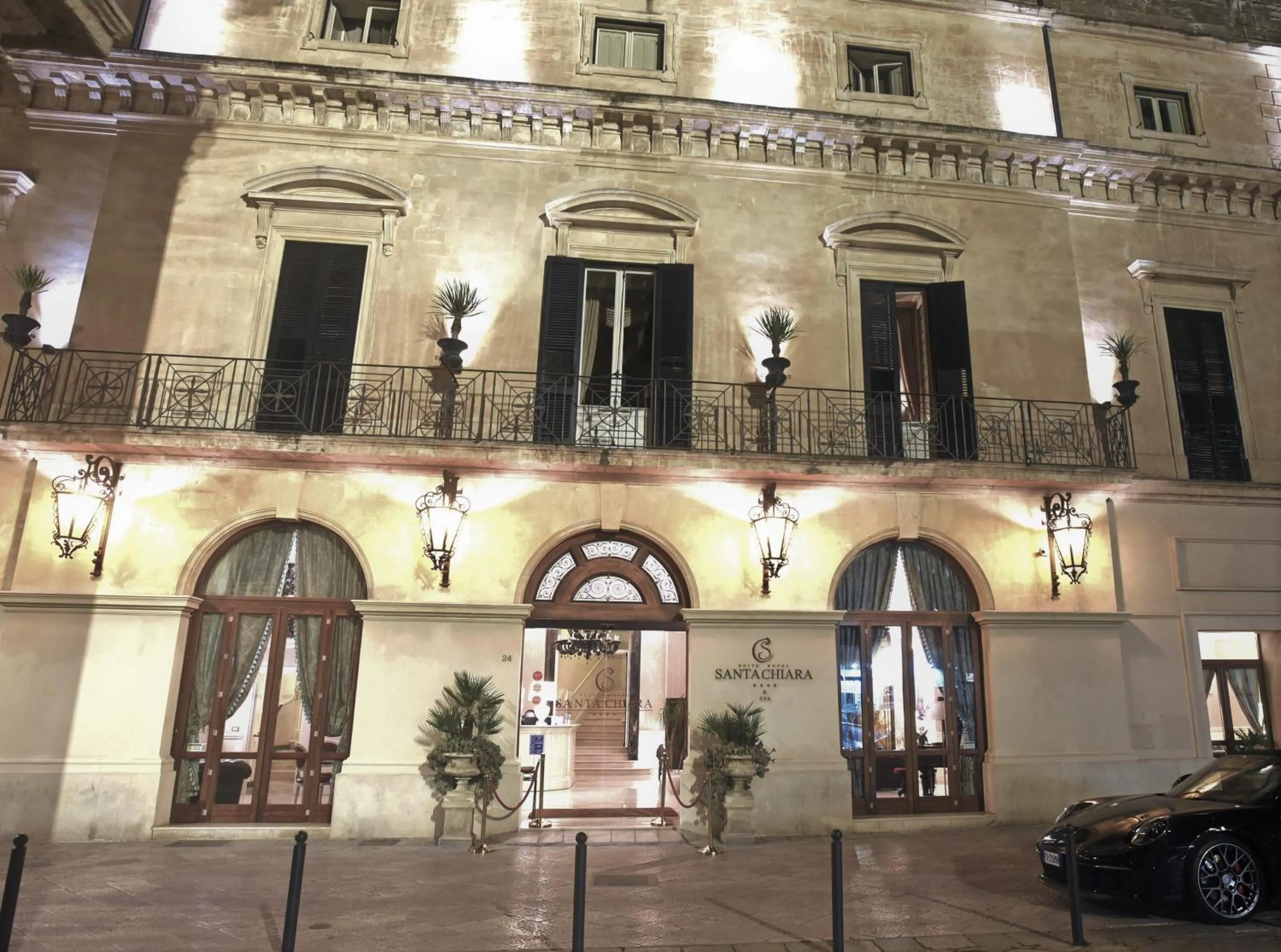 Property building in Suite Hotel Santa Chiara