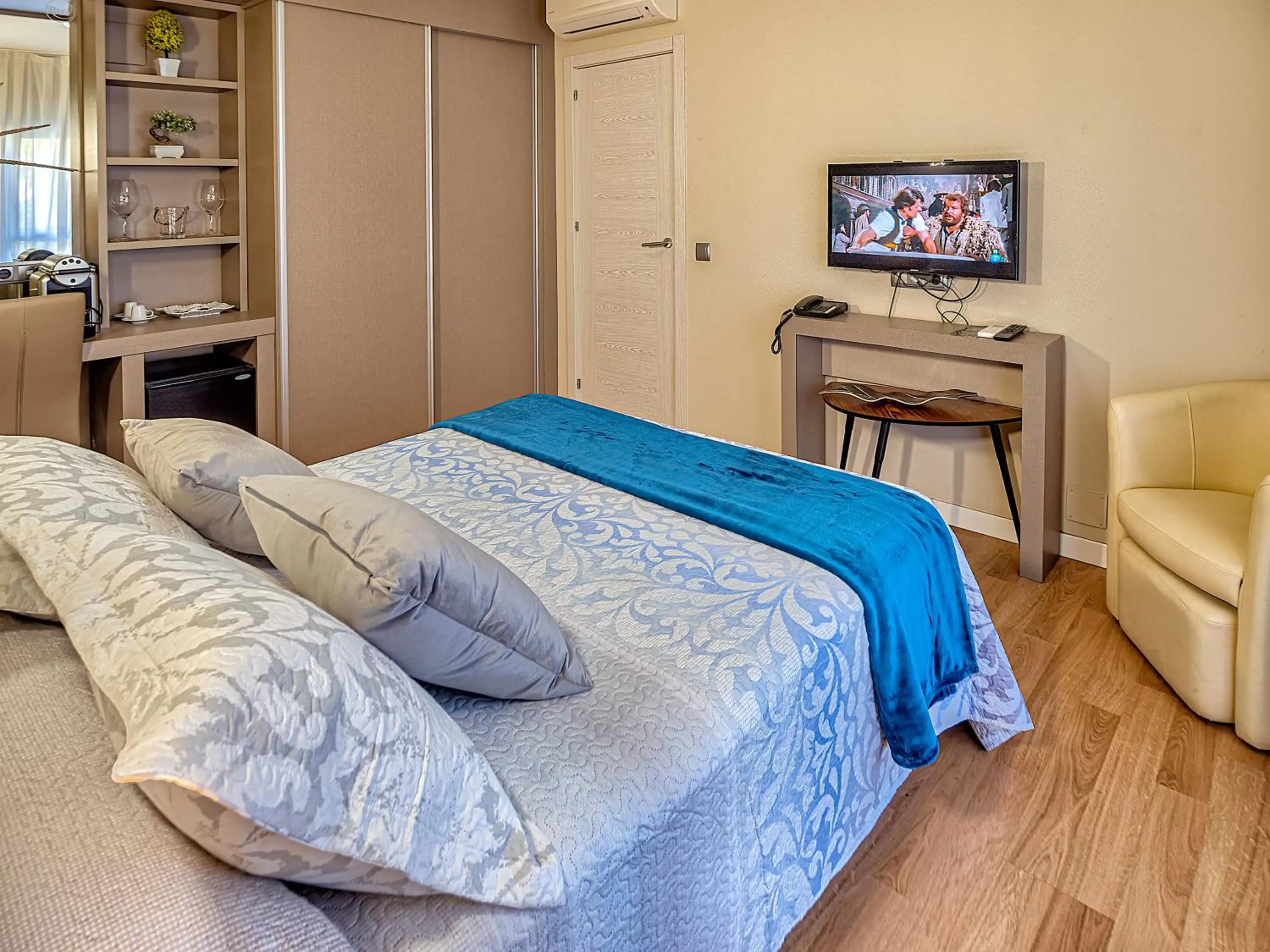 Bed in Hostal Real Aranjuez