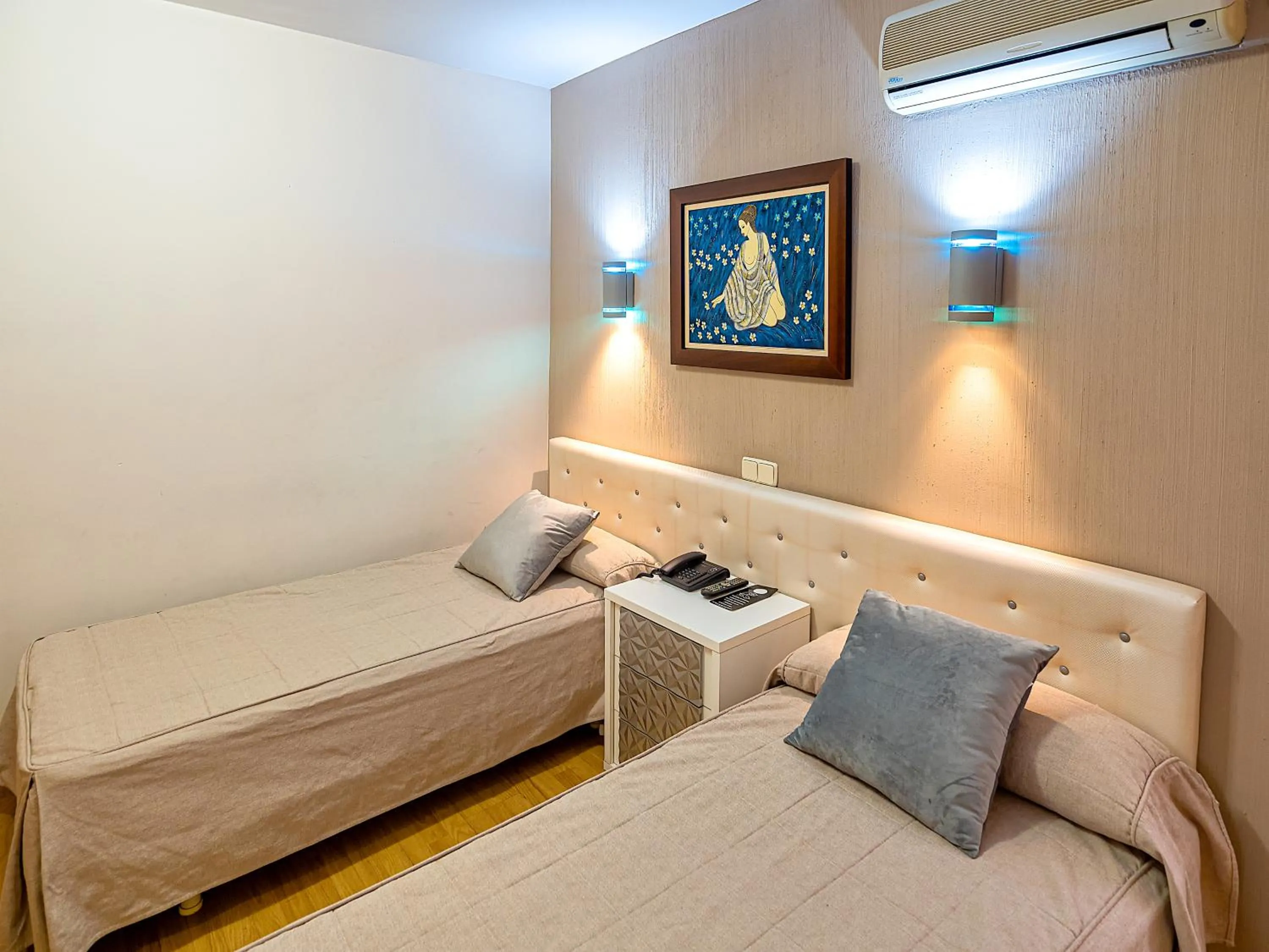 Bed in Hostal Real Aranjuez