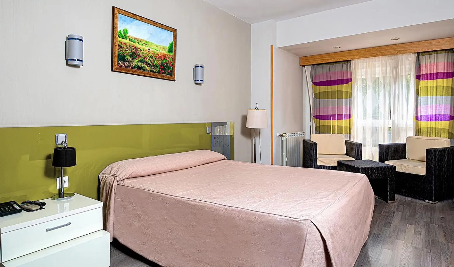 Bed in Hostal Real Aranjuez