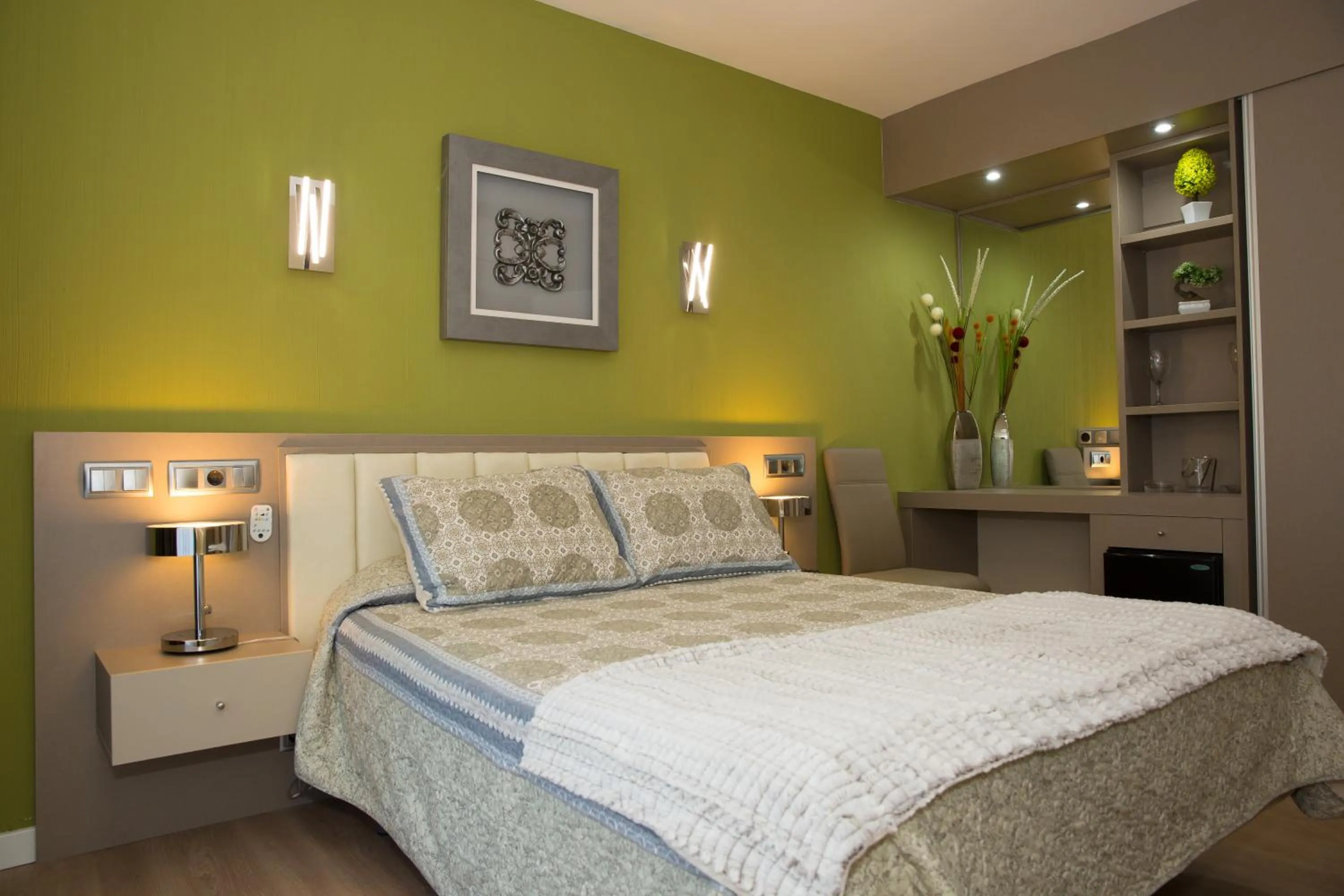 Bedroom, Bed in Hostal Real Aranjuez