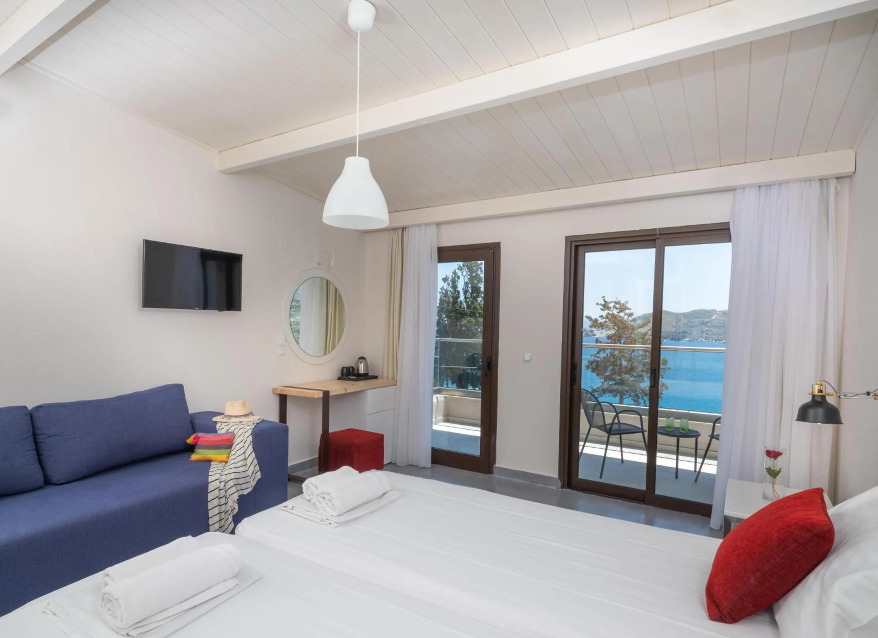 Decorative detail, Bed in Eva Mare Hotel & Suites - Adults only