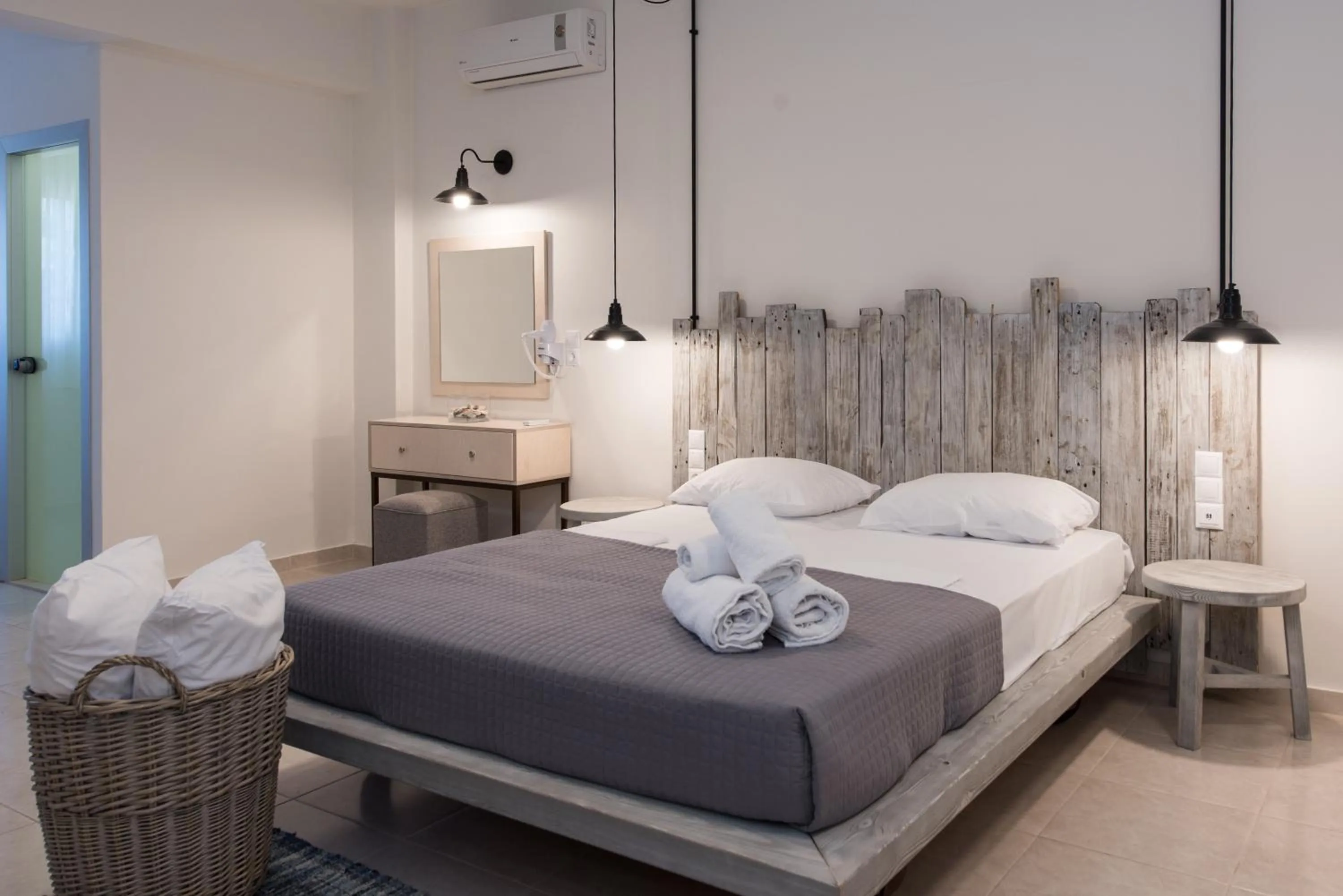 Bed in Eva Mare Hotel & Suites - Adults only