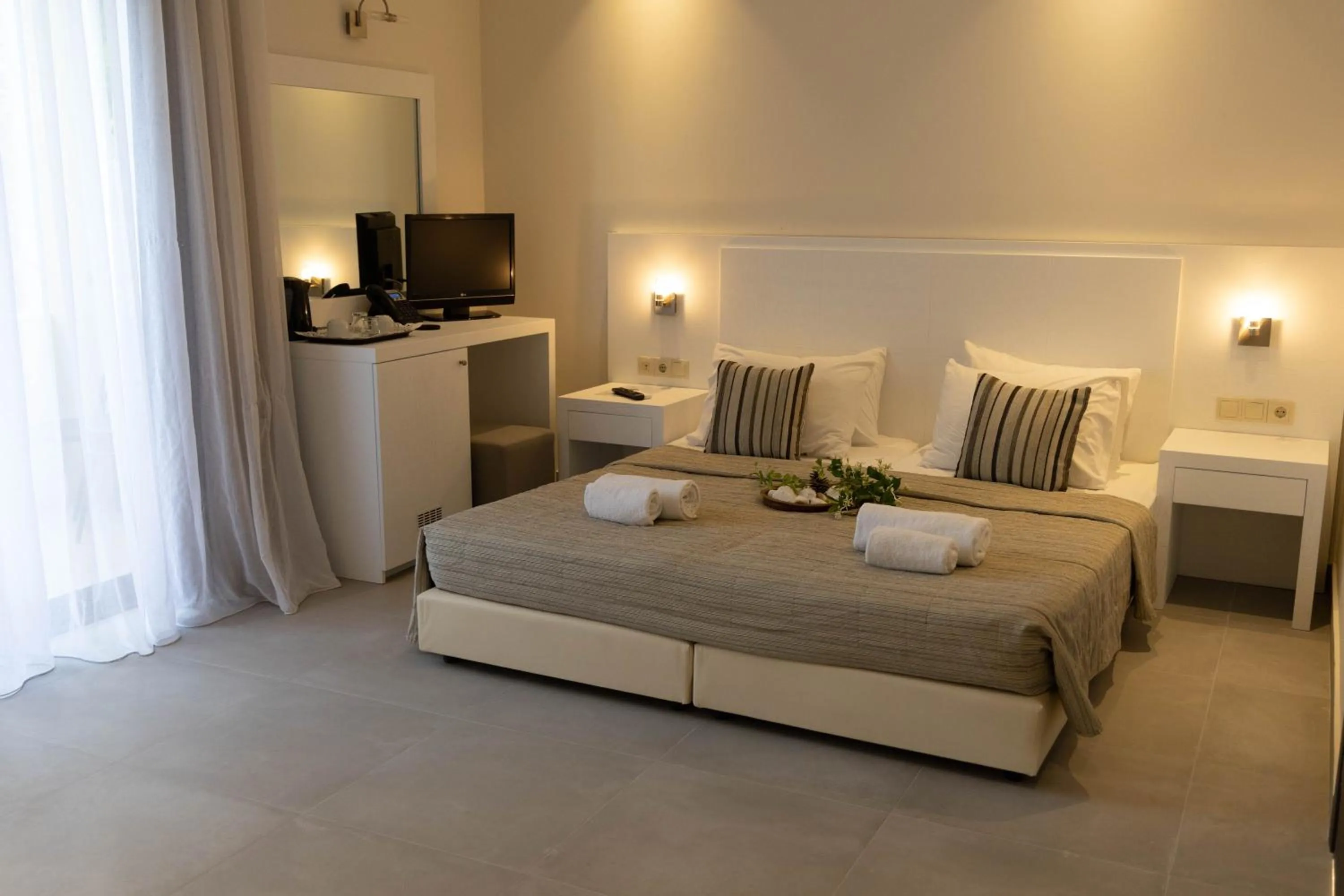 Eva Mare Hotel & Suites - Adults only