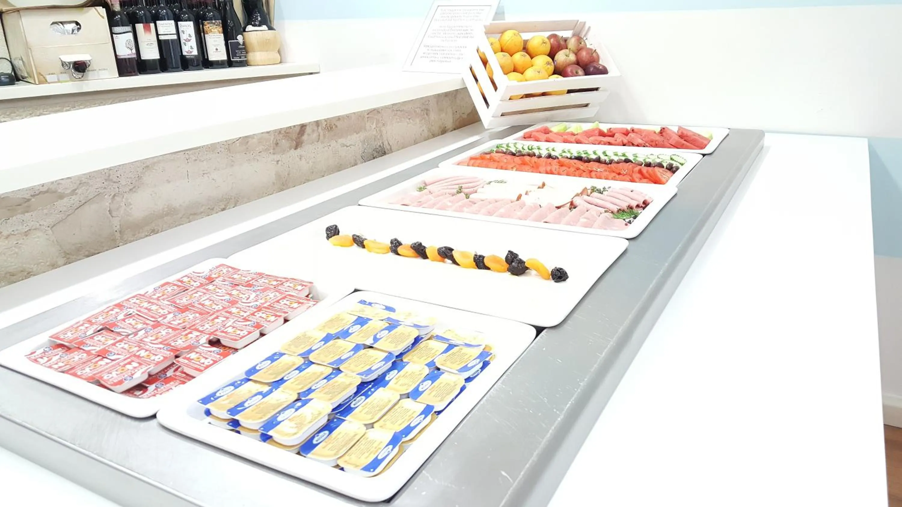 Breakfast in Eva Mare Hotel & Suites - Adults only