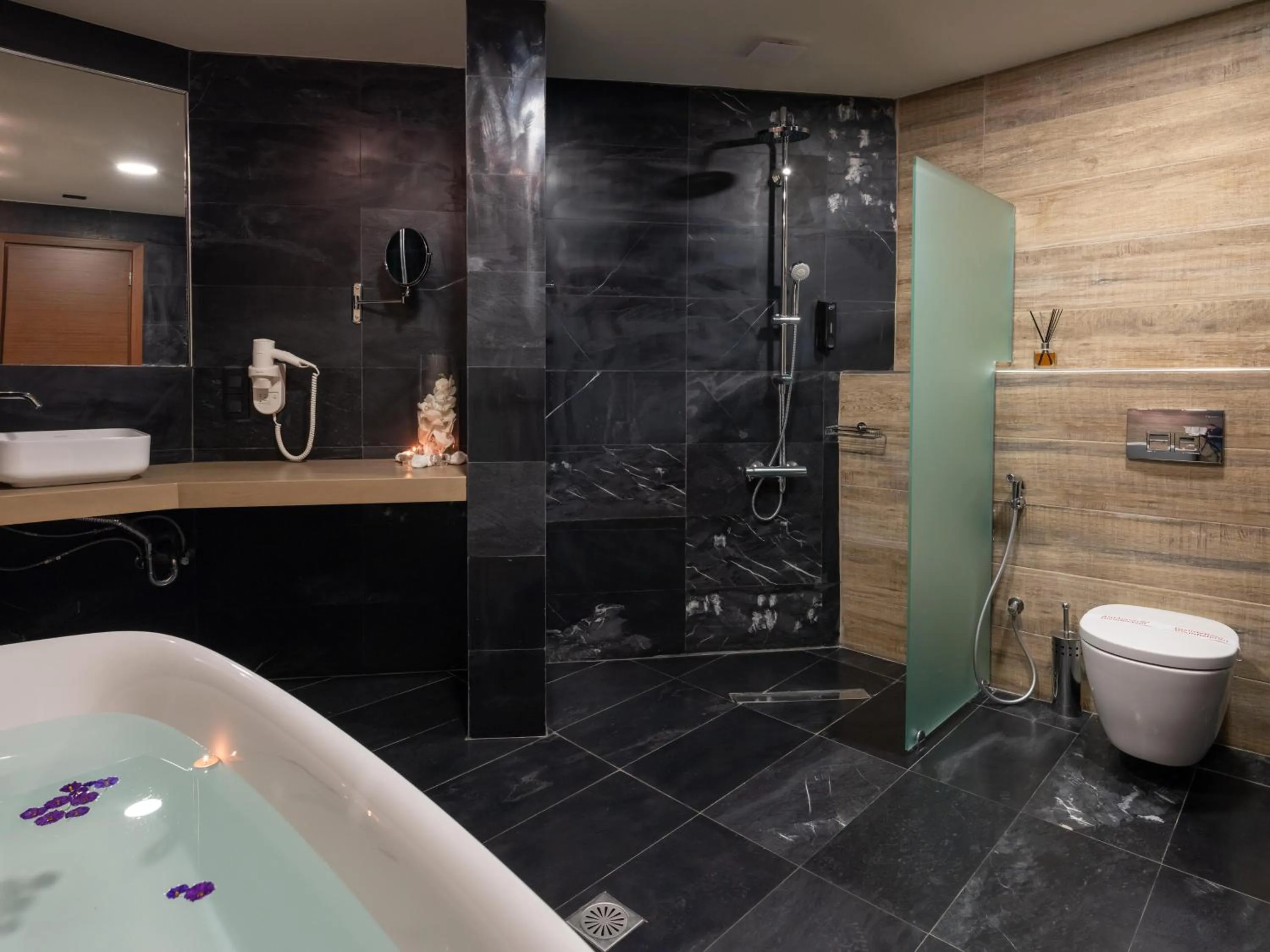 Shower in Eva Mare Hotel & Suites - Adults only