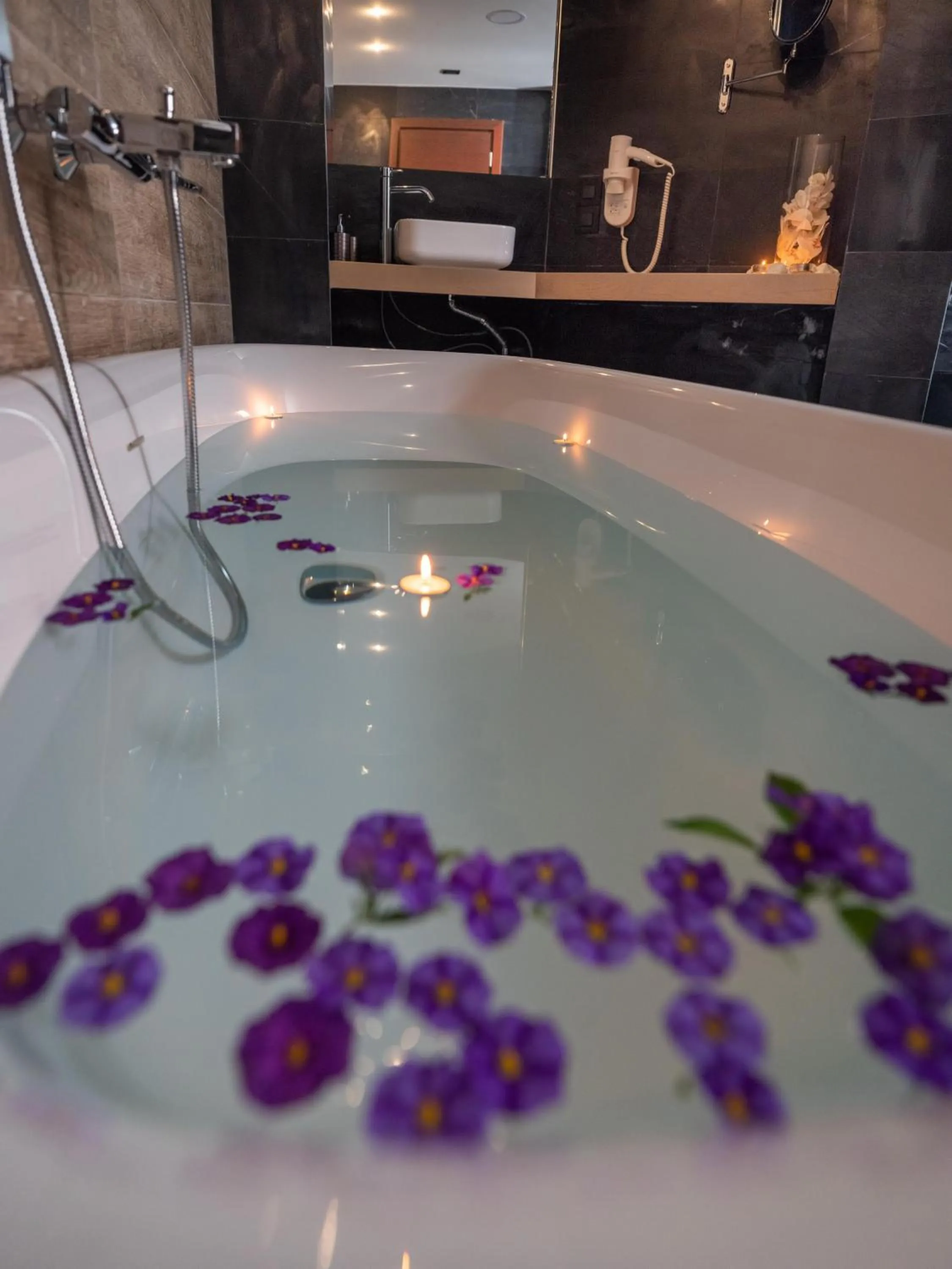 Bathroom in Eva Mare Hotel & Suites - Adults only