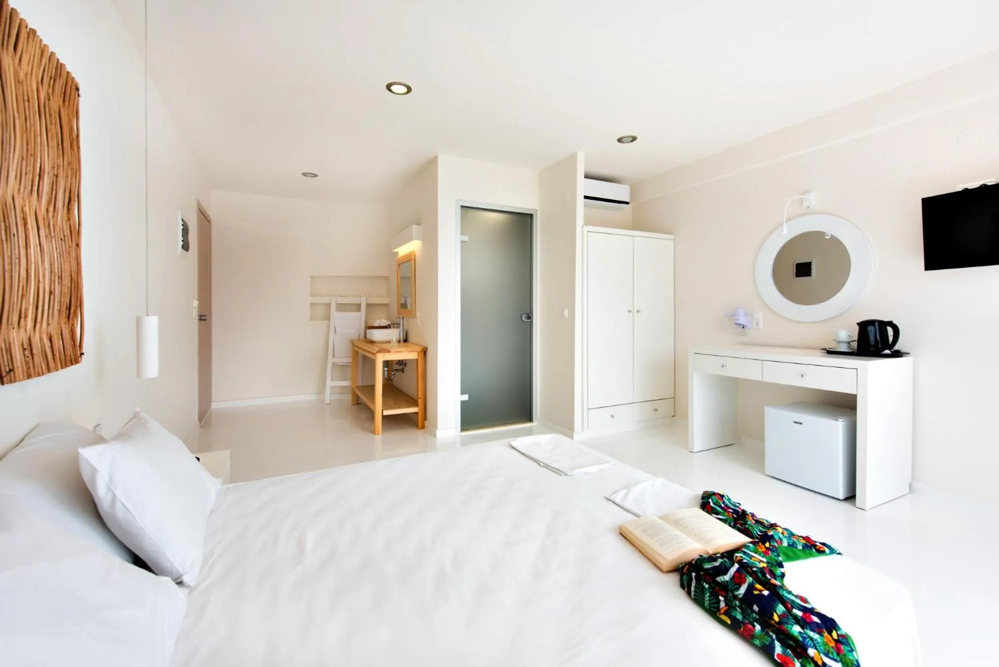 Bed in Eva Mare Hotel & Suites - Adults only