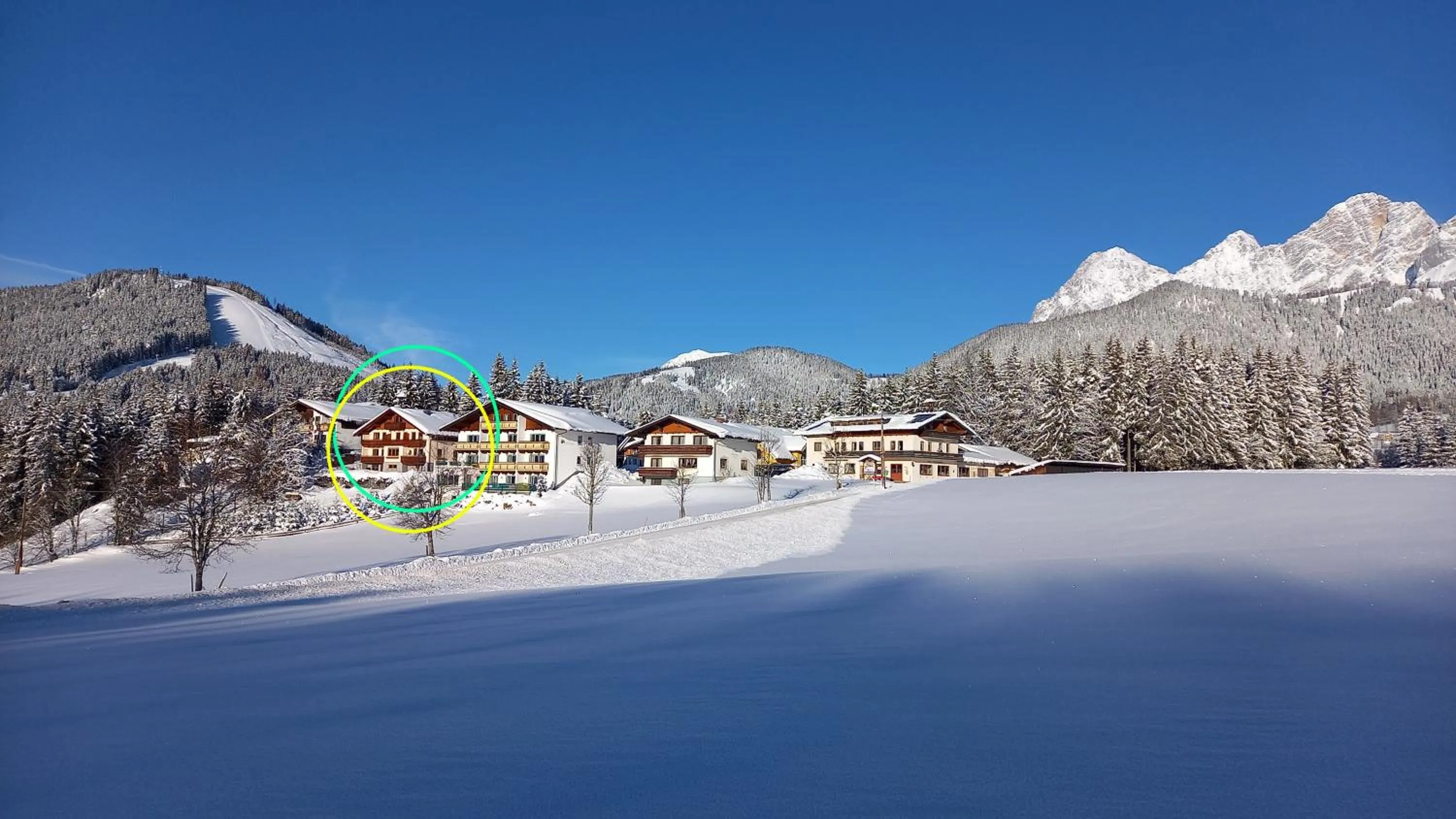 Property building in Pension Felsenheim