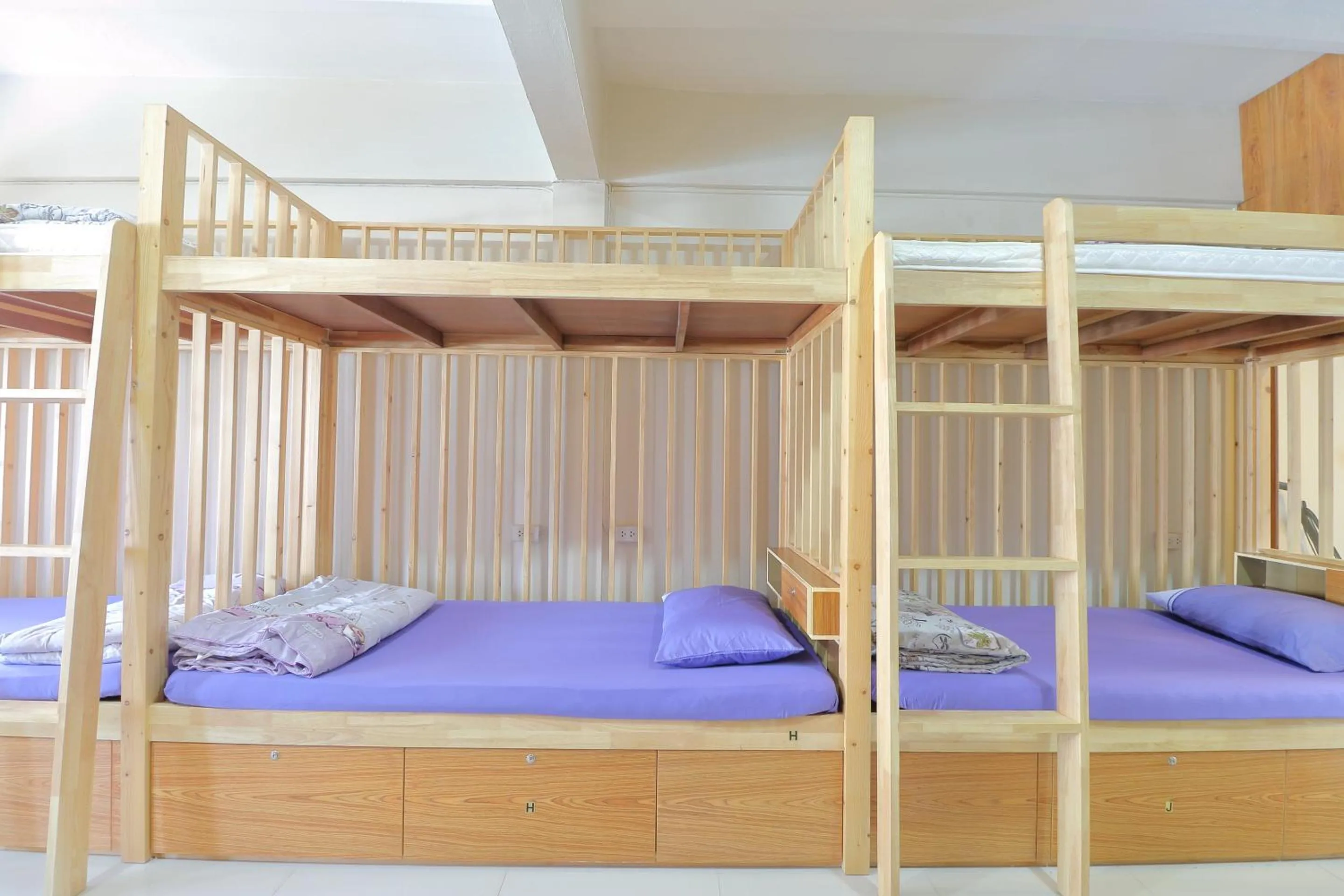 bunk bed, Bed in Saen Sabai Hostel