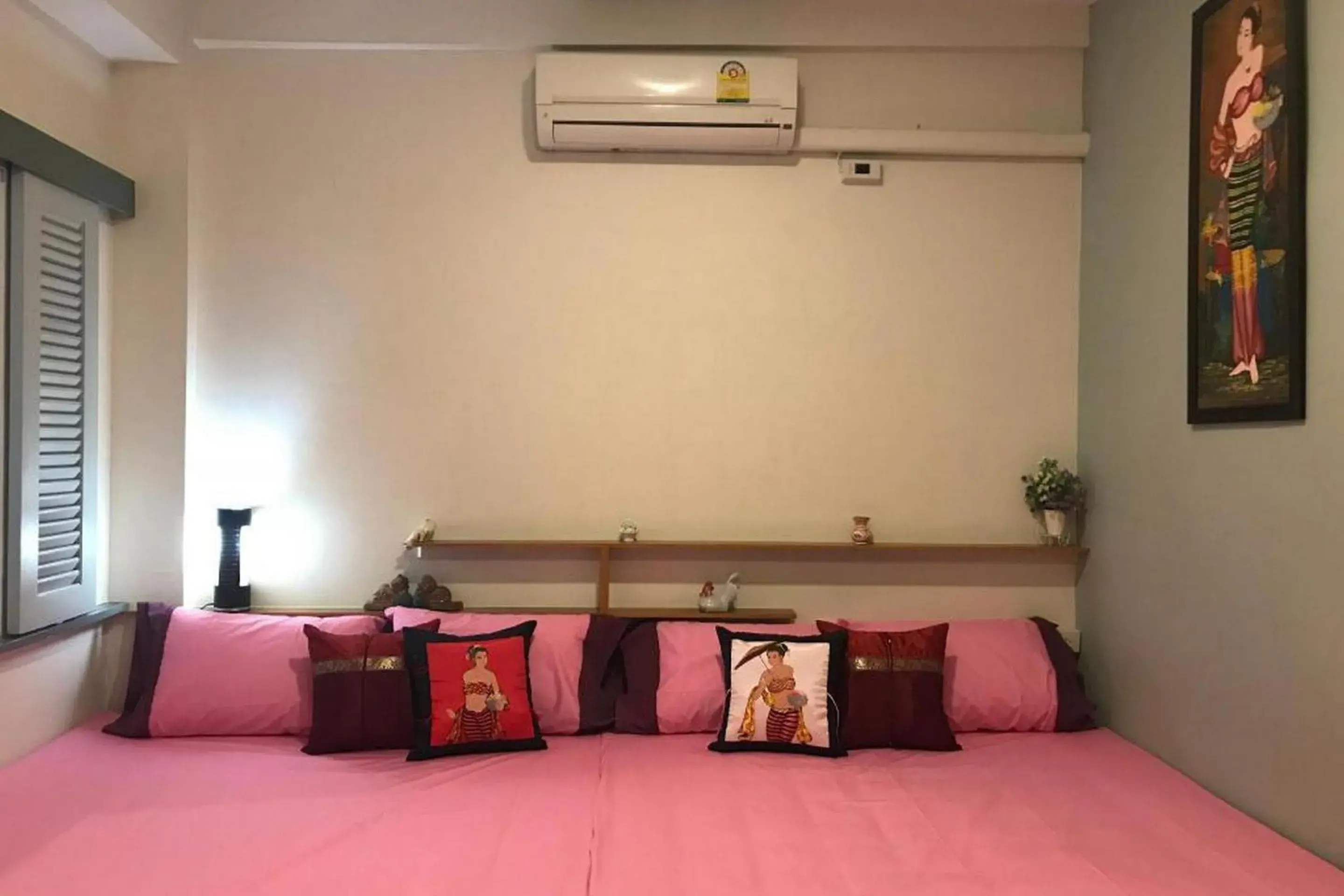 Family Room with Shared Bathroom in Saen Sabai Hostel Family Room with Shared Bathroom in Saen Sabai Hostel