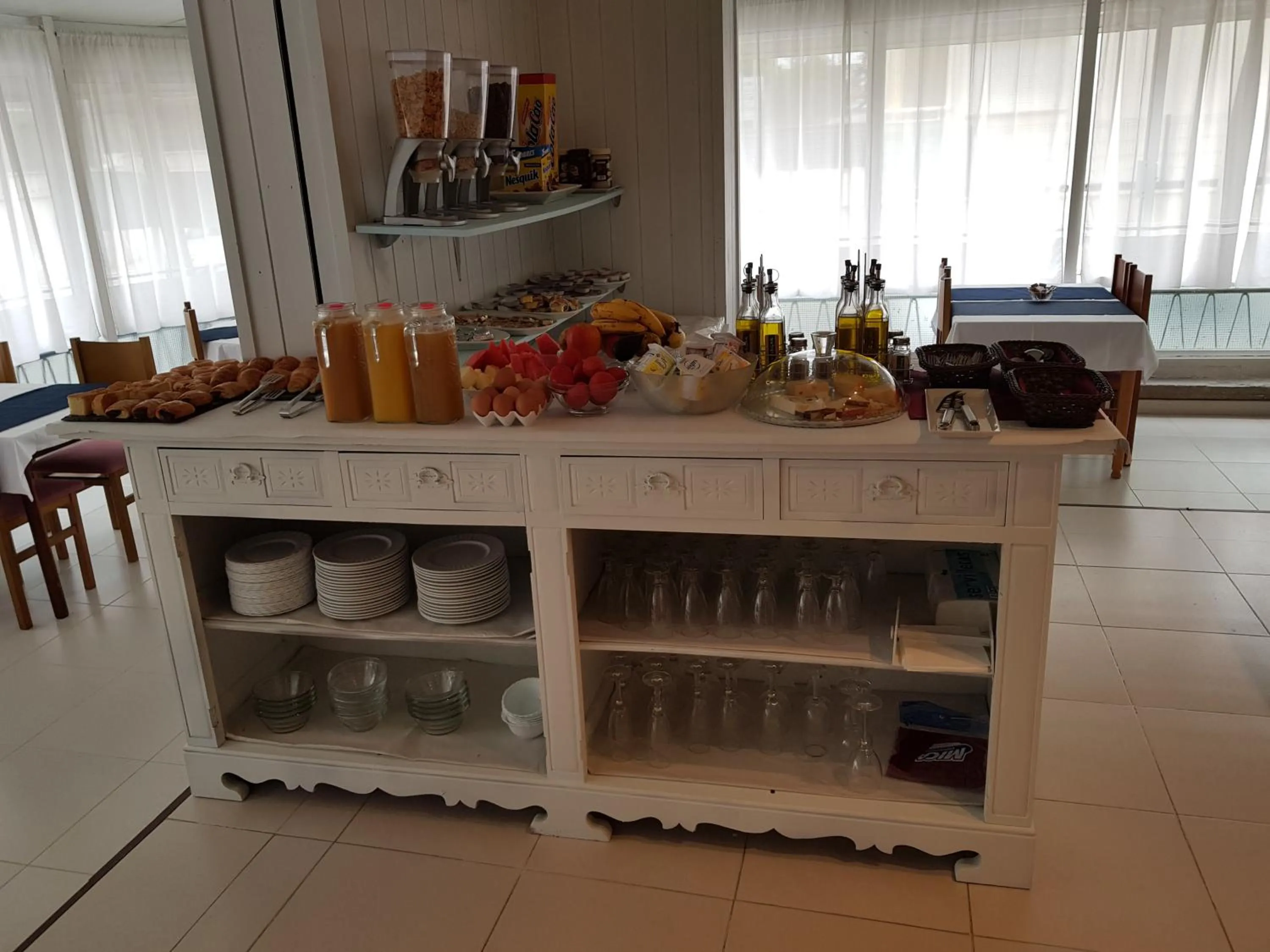 Food and drinks in Hotel Sant Jordi