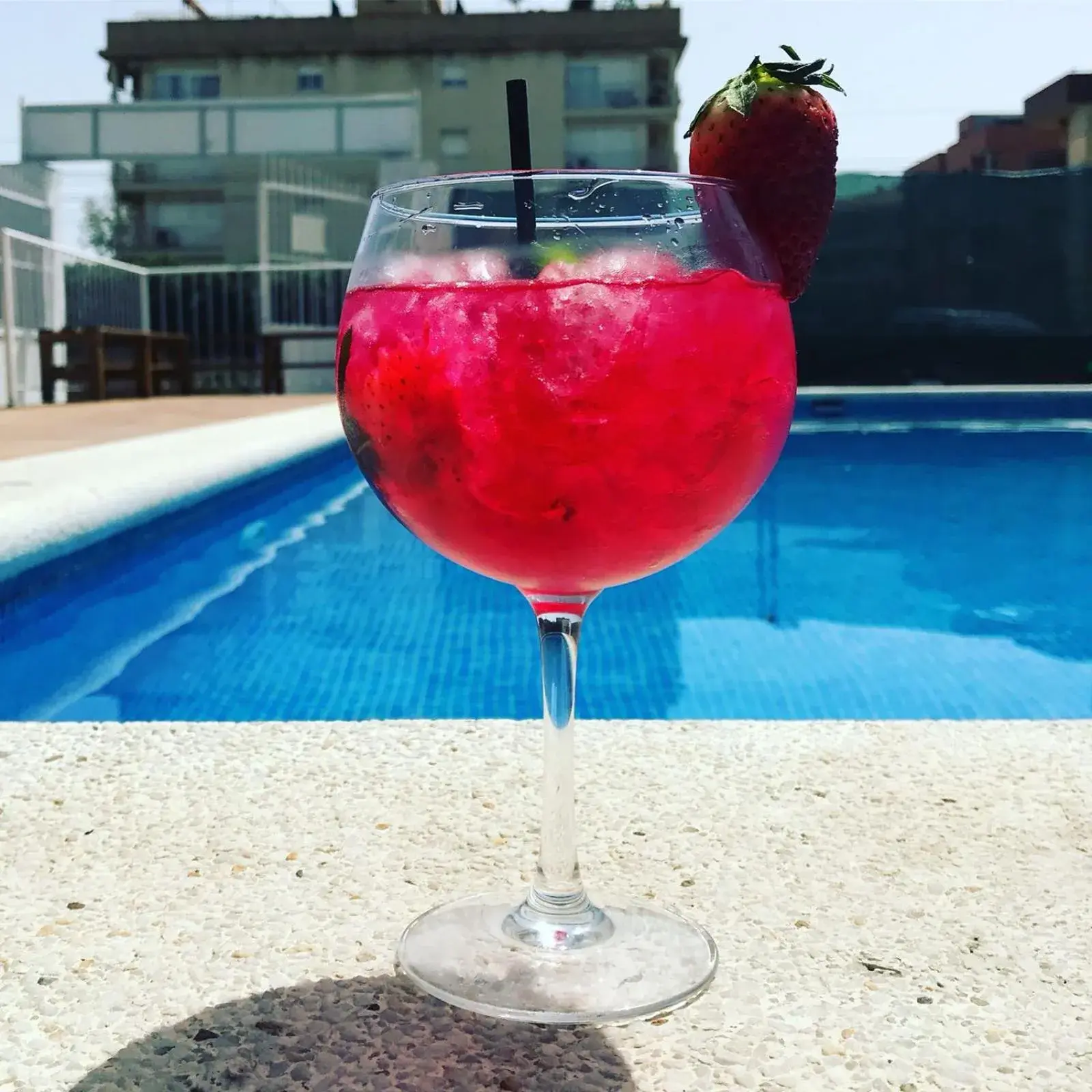 Swimming pool in Hotel Sant Jordi Swimming pool in Hotel Sant Jordi