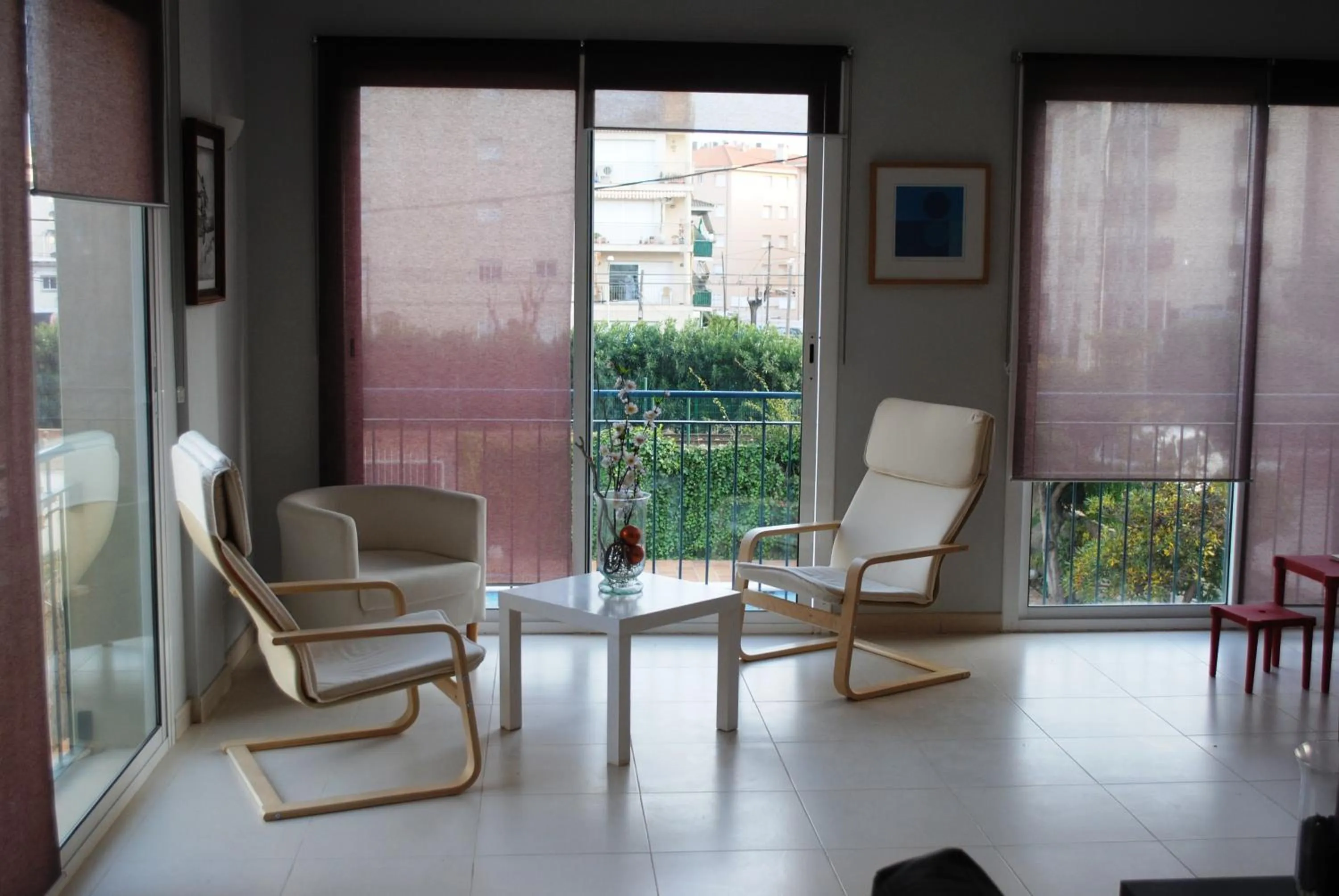 Communal lounge/ TV room in Hotel Sant Jordi
