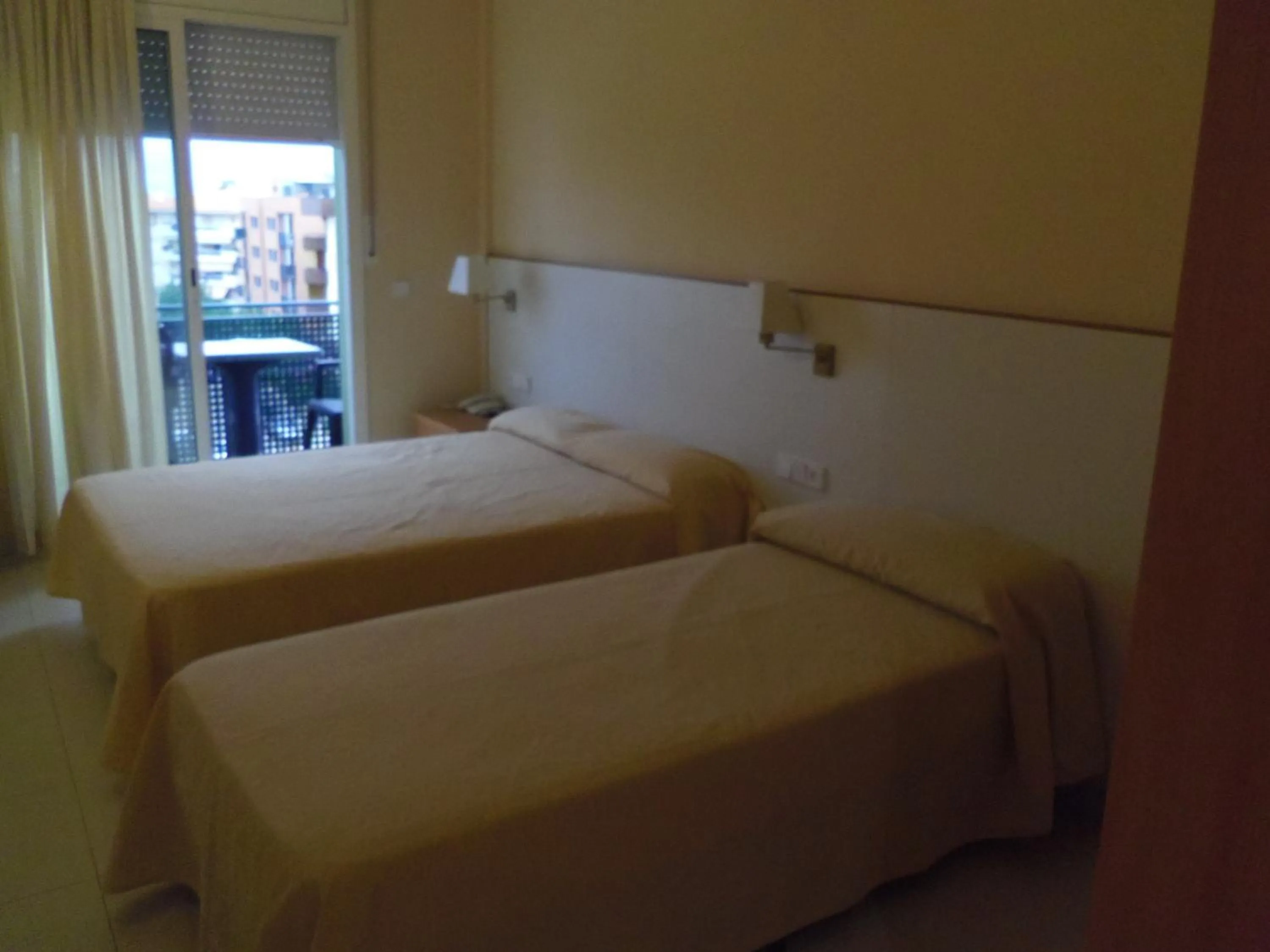 Bed in Hotel Sant Jordi