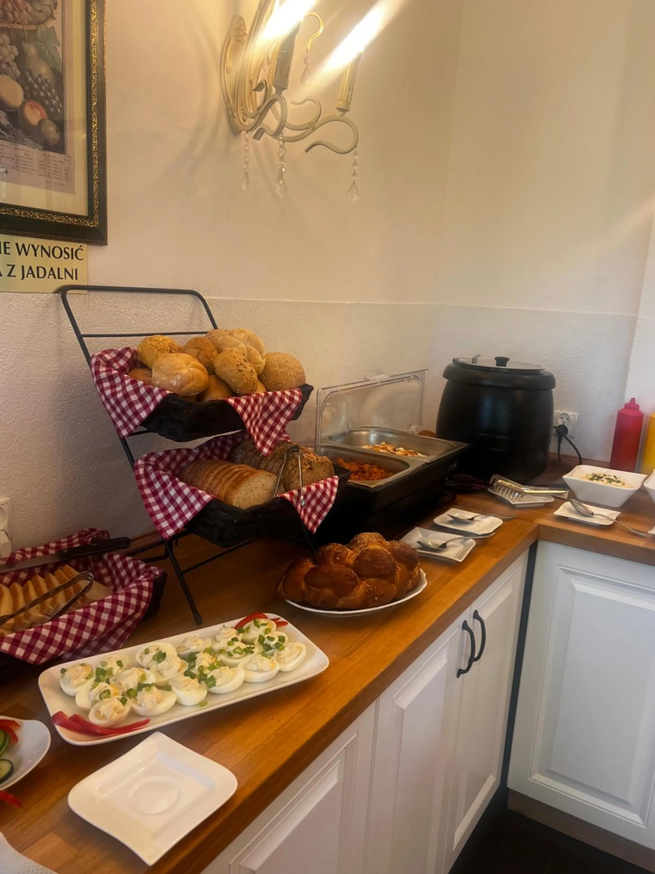 Buffet breakfast in Villa Słonecznego Wzgórza