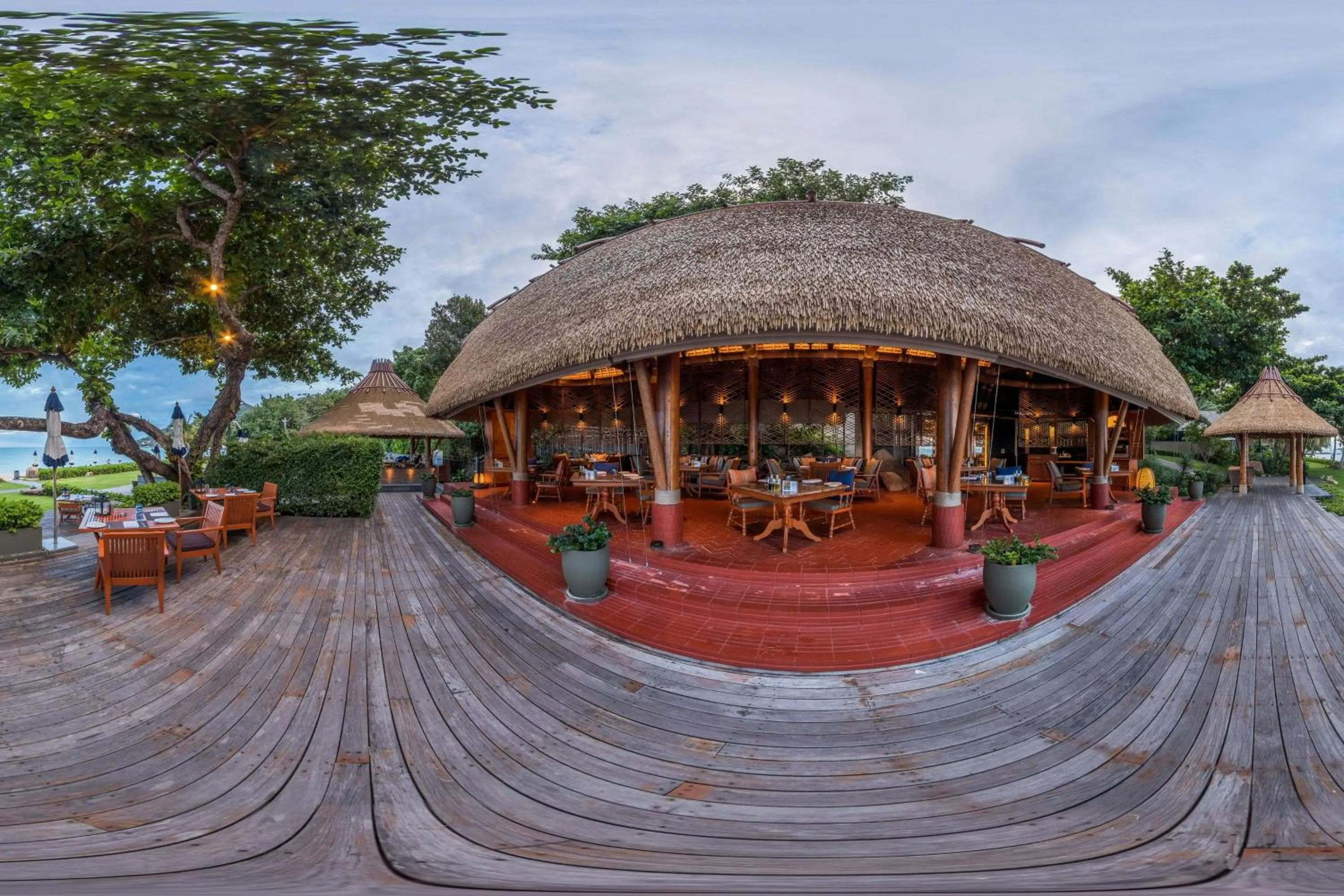 Restaurant/places to eat in Vana Belle, A Luxury Collection Resort, Koh Samui