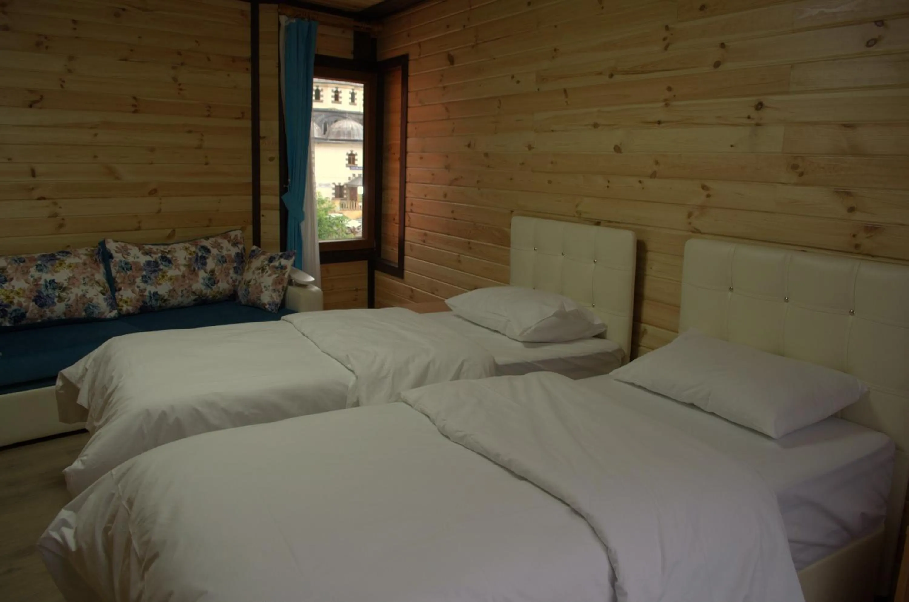 Bed in Osmanlı Suite