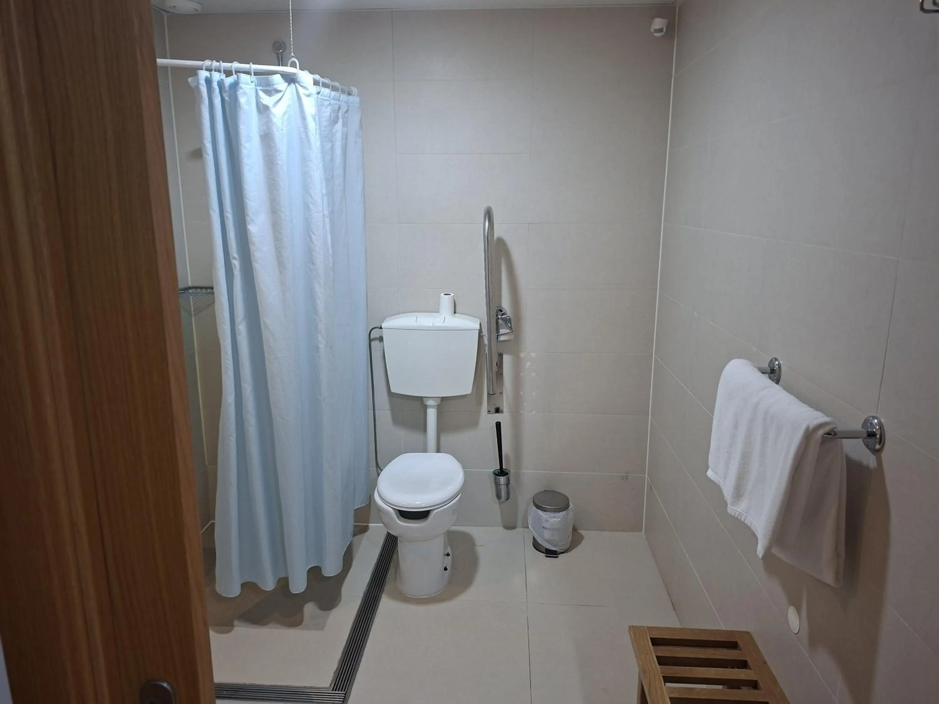 Toilet in Hotel Senhora do Espinheiro