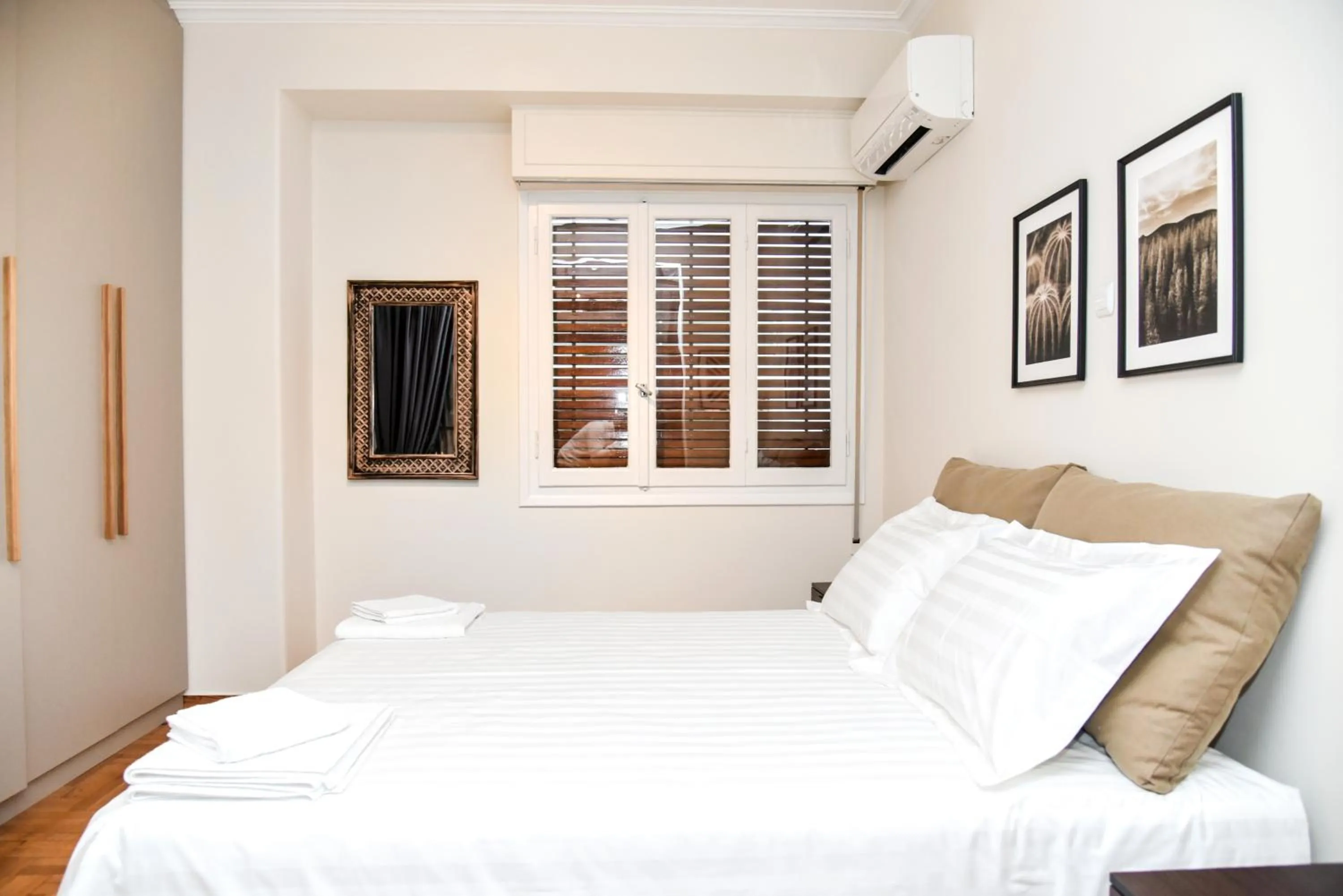 Bed in Central apartment at Echarxia 2 beds for 5 pers by MPS