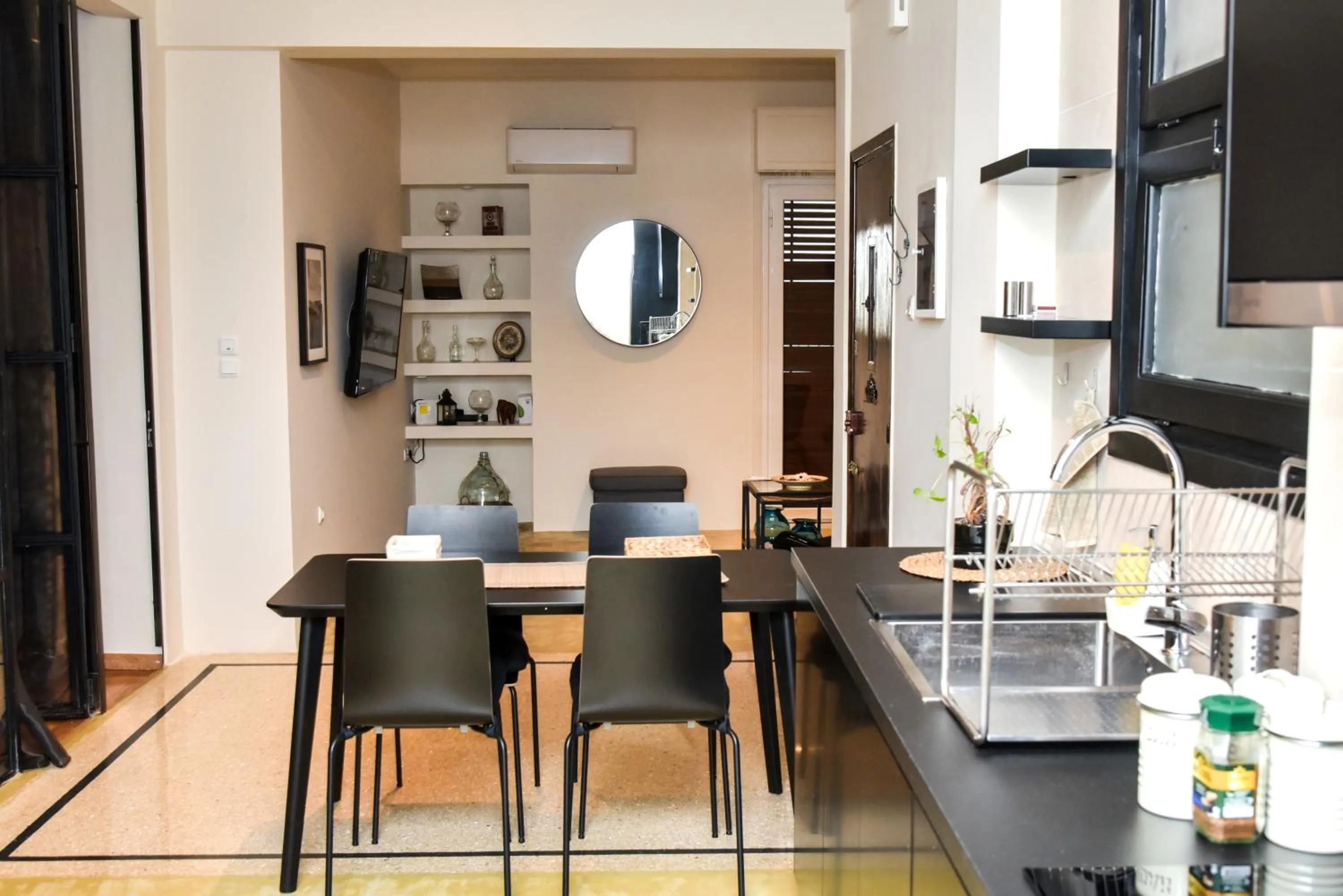 Kitchen or kitchenette in Central apartment at Echarxia 2 beds for 5 pers by MPS