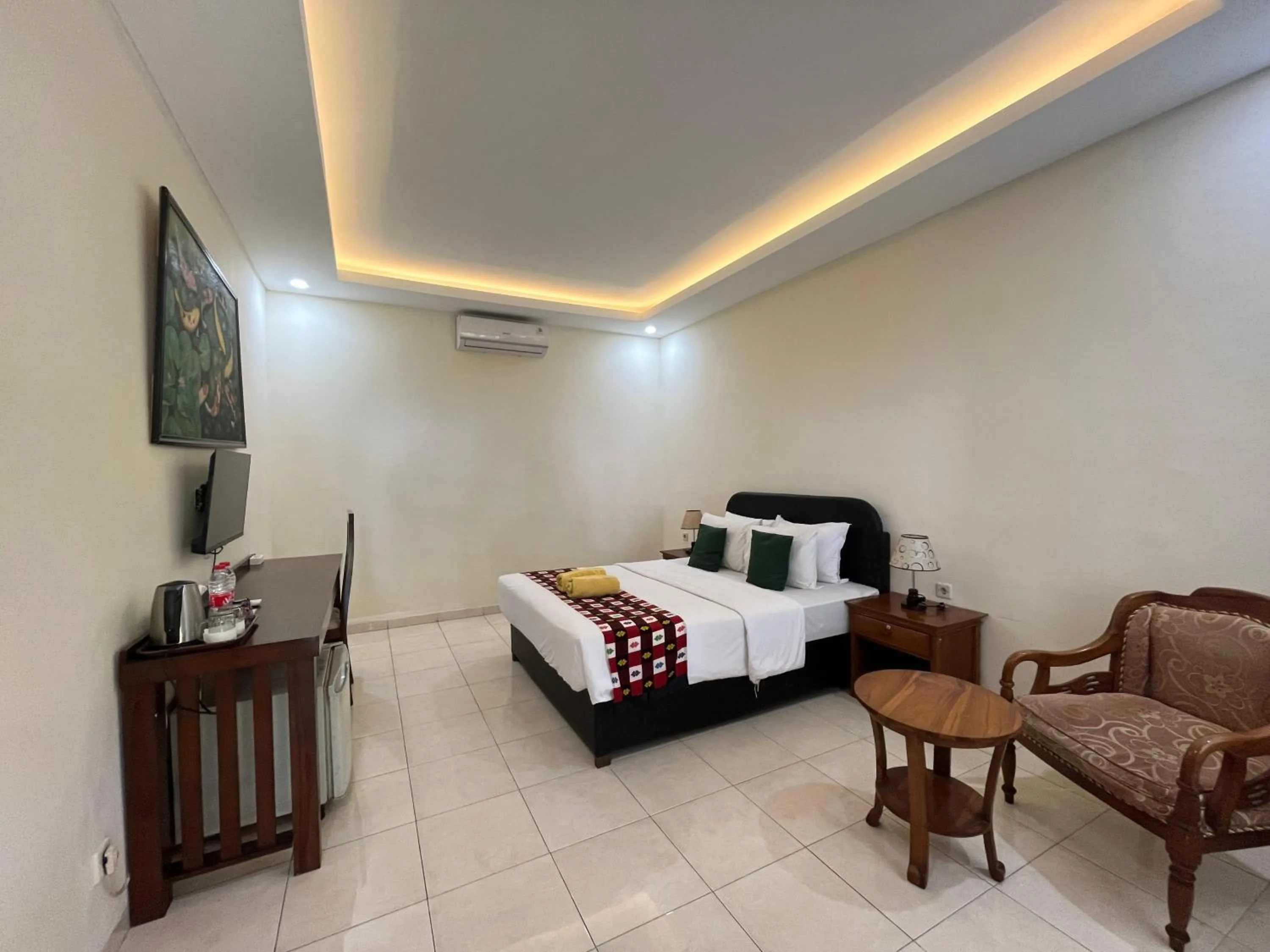 Bed in Lovina Beach Hotel