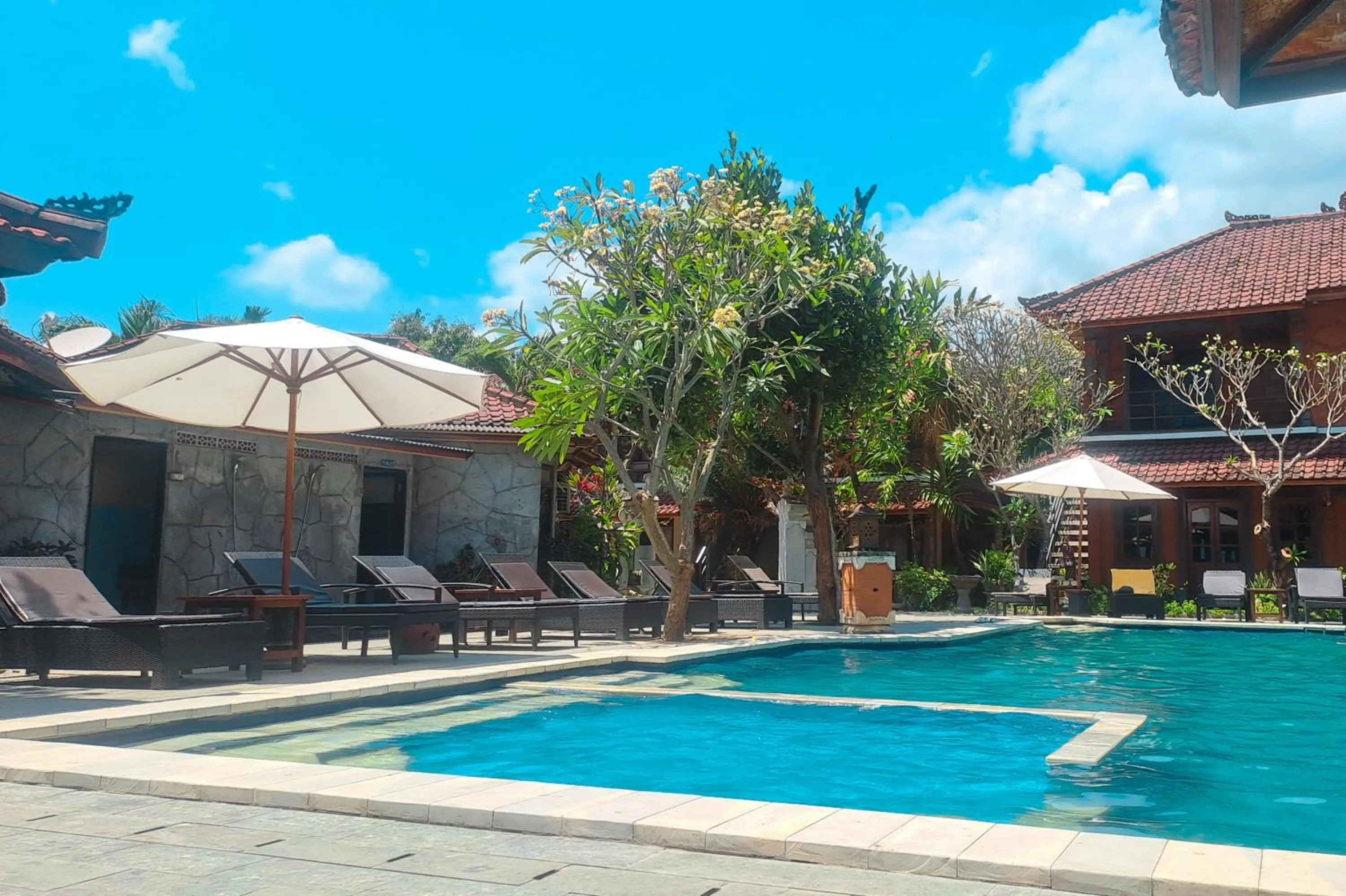 Restaurant/places to eat in Lovina Beach Hotel