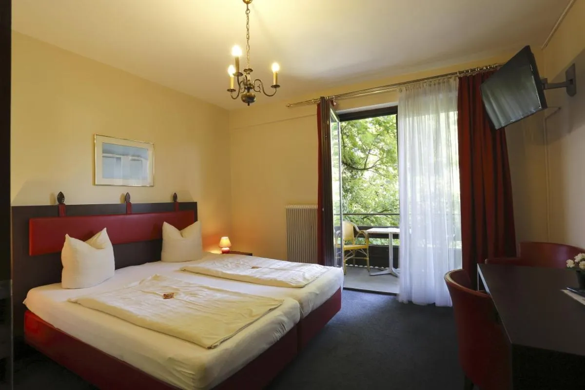 TV and multimedia, Bed in Alpen.Adria.Stadthotel