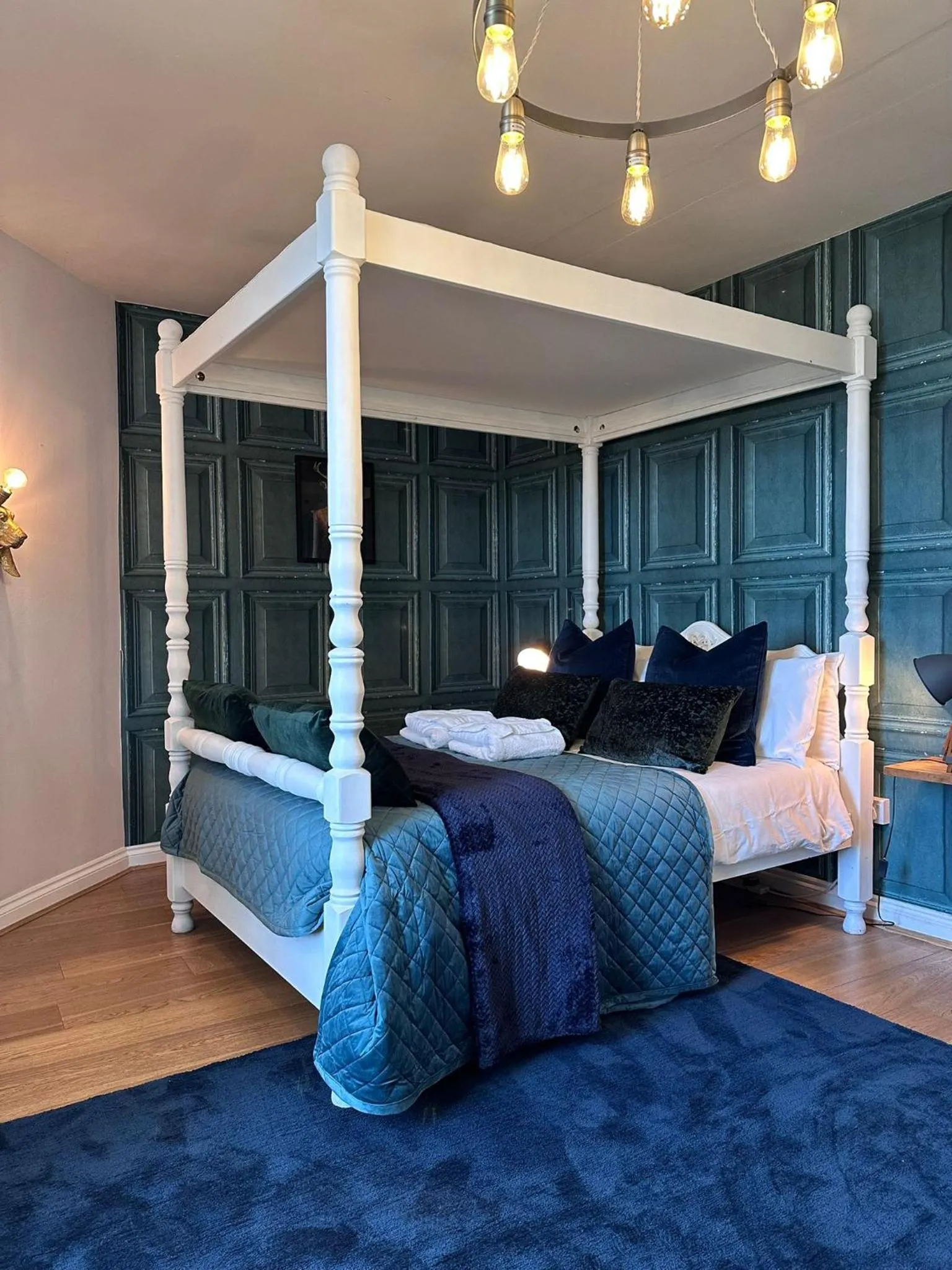 Bed in Castle At Edgehill