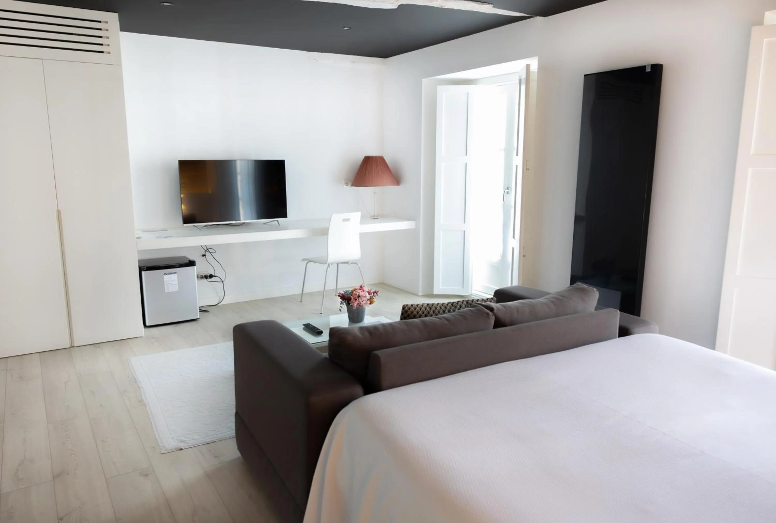 Photo of the whole room, Bed in Hotel Montes