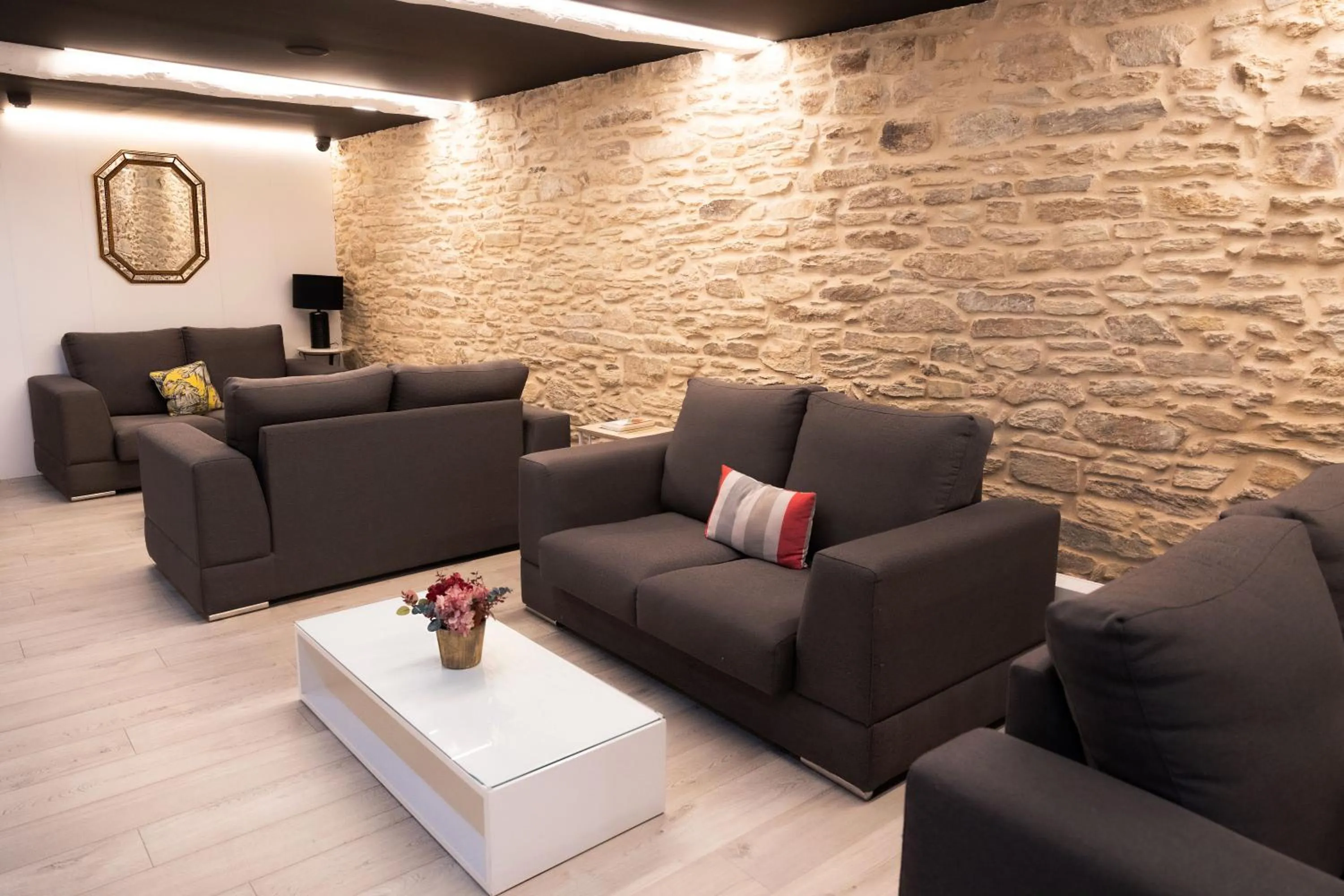 Lobby or reception in Hotel Montes