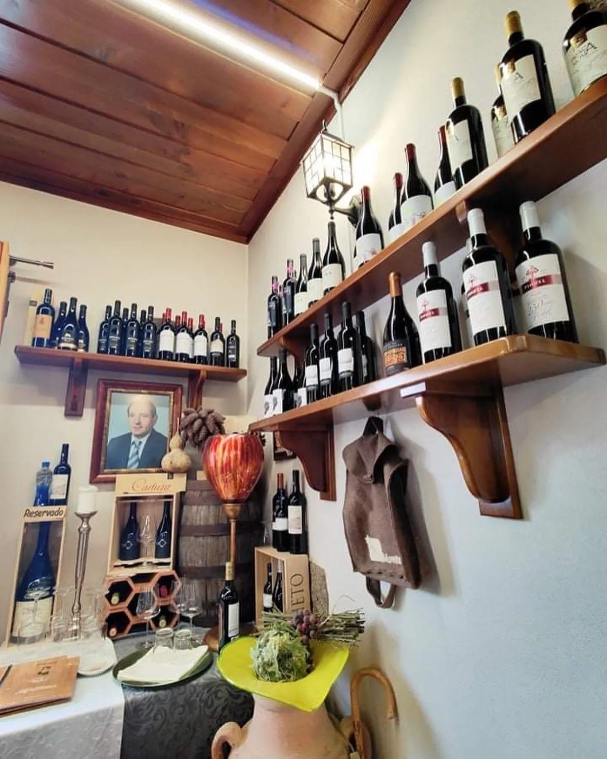 Restaurant/places to eat in Alfatima