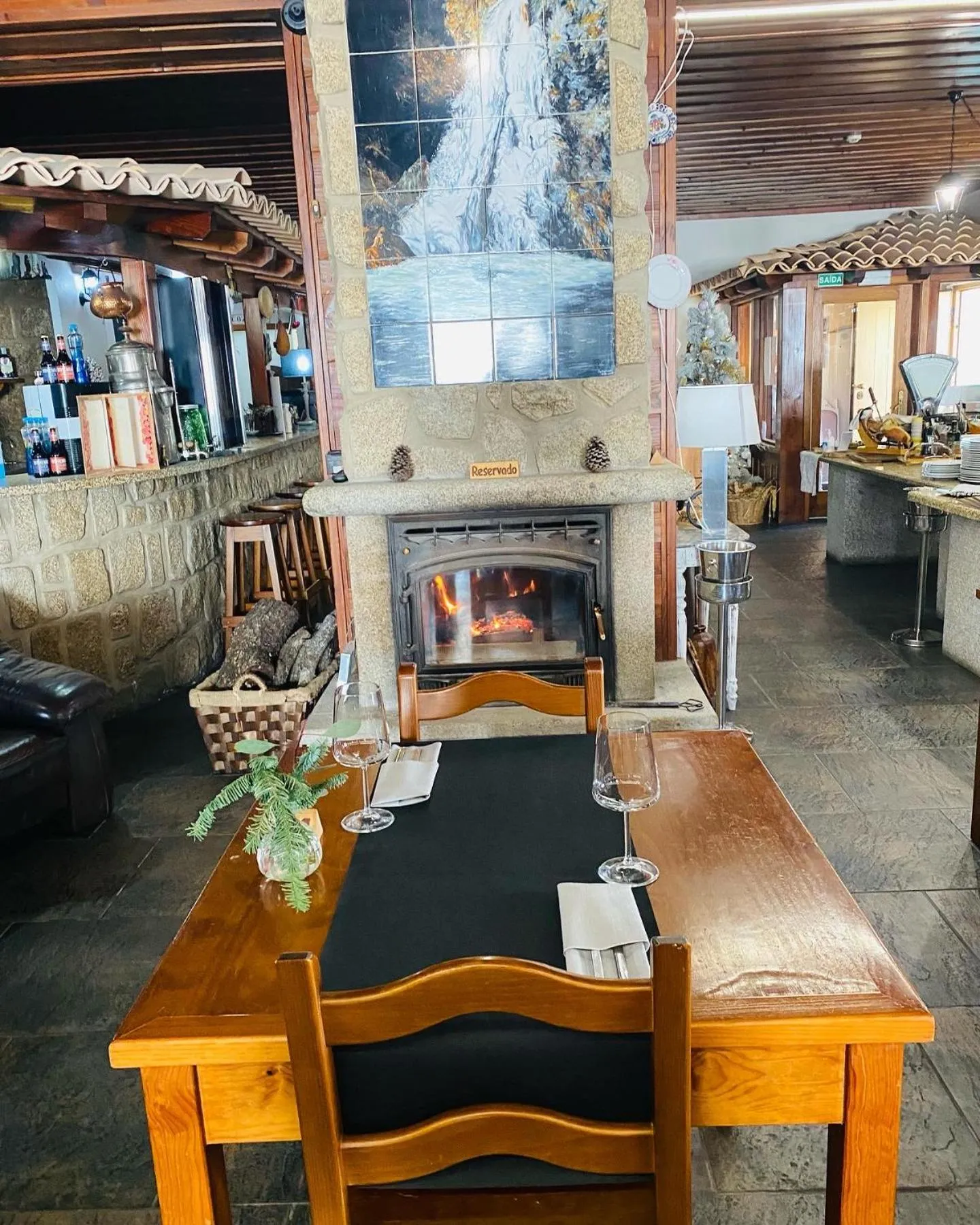 Restaurant/places to eat in Alfatima