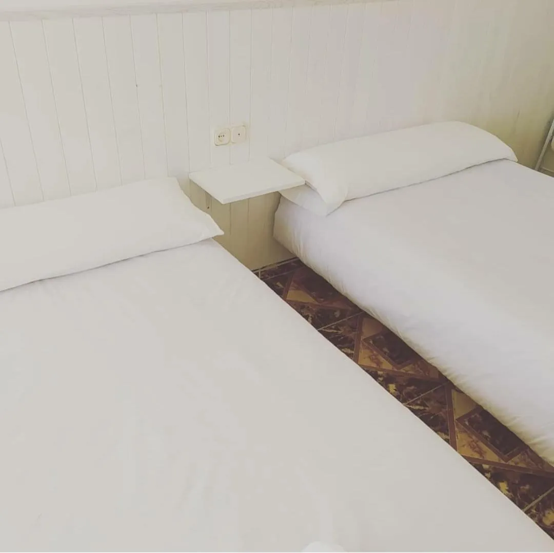 Double or Twin Room in Hostal Jaufil