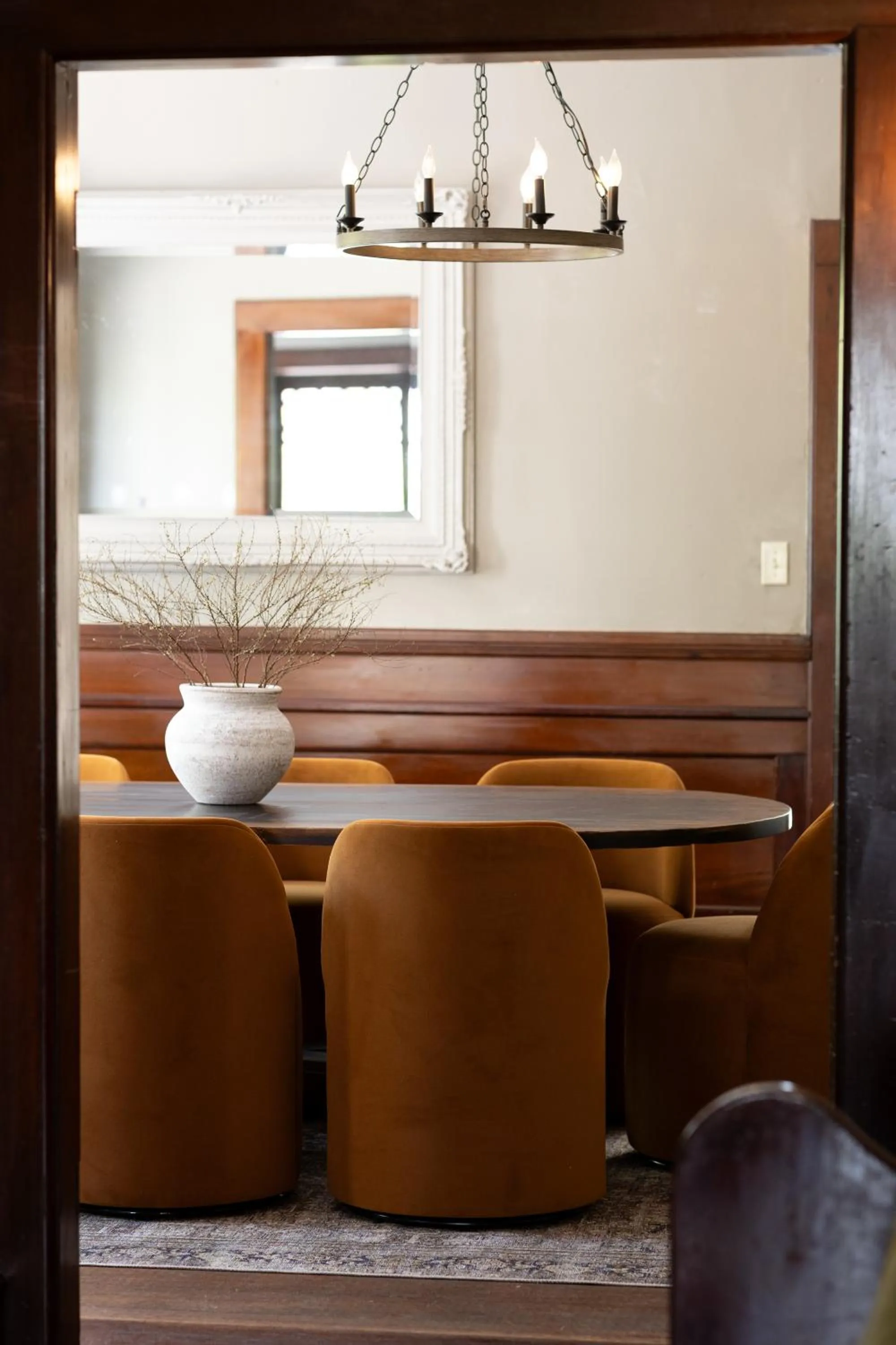 Dining area in De La Vina Inn