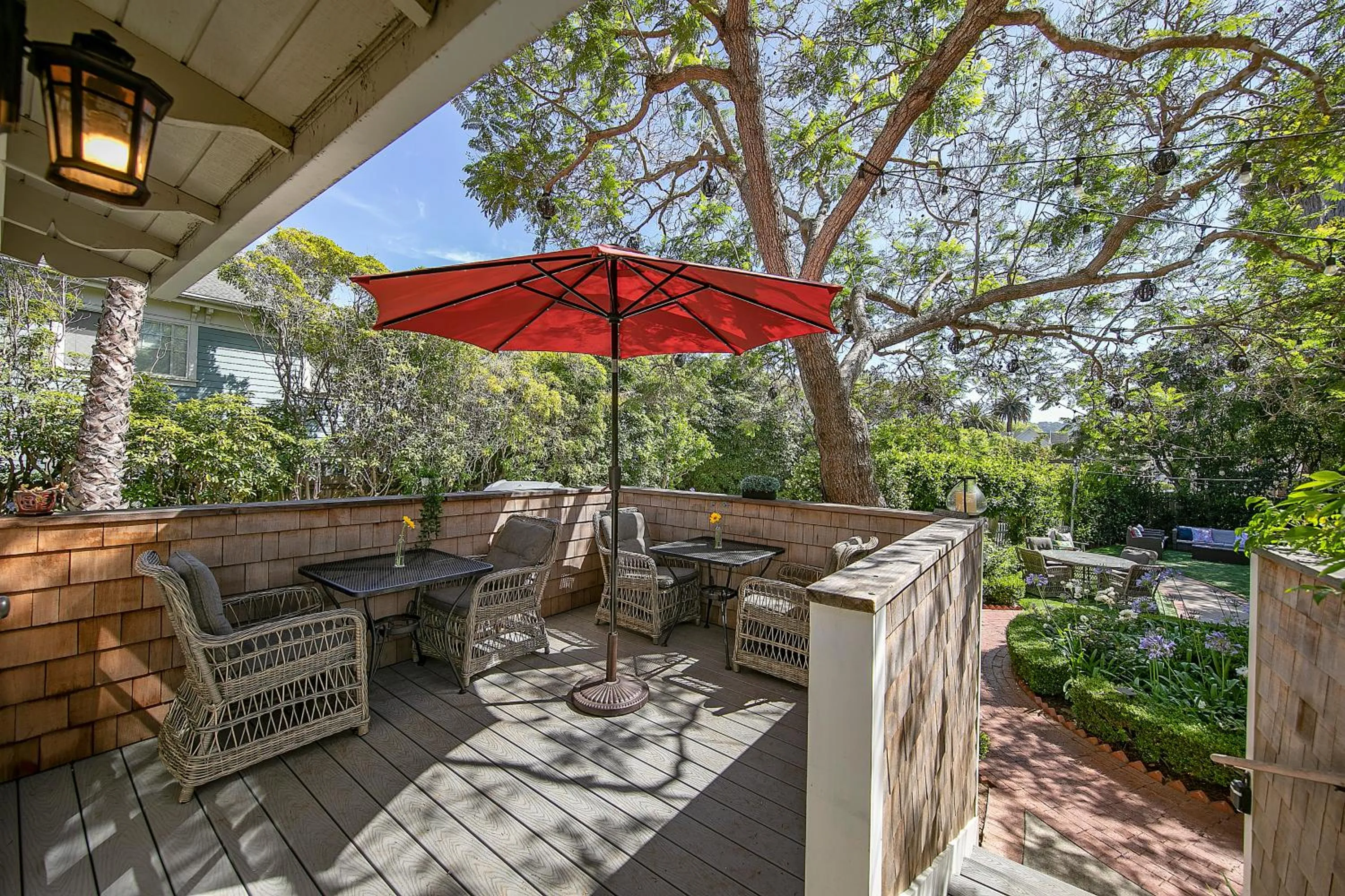 Patio in De La Vina Inn