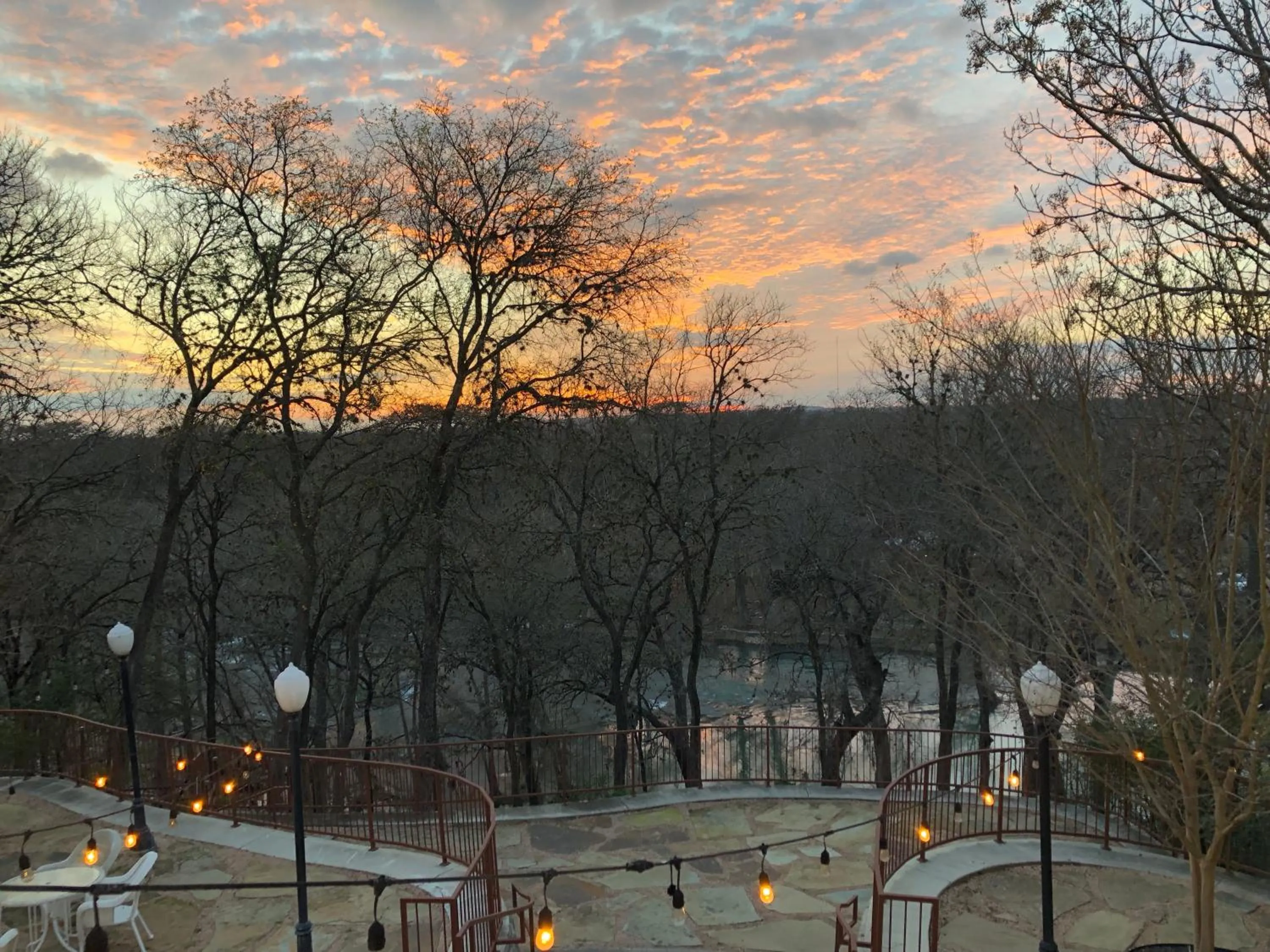 Gruene River Hotel & Retreat